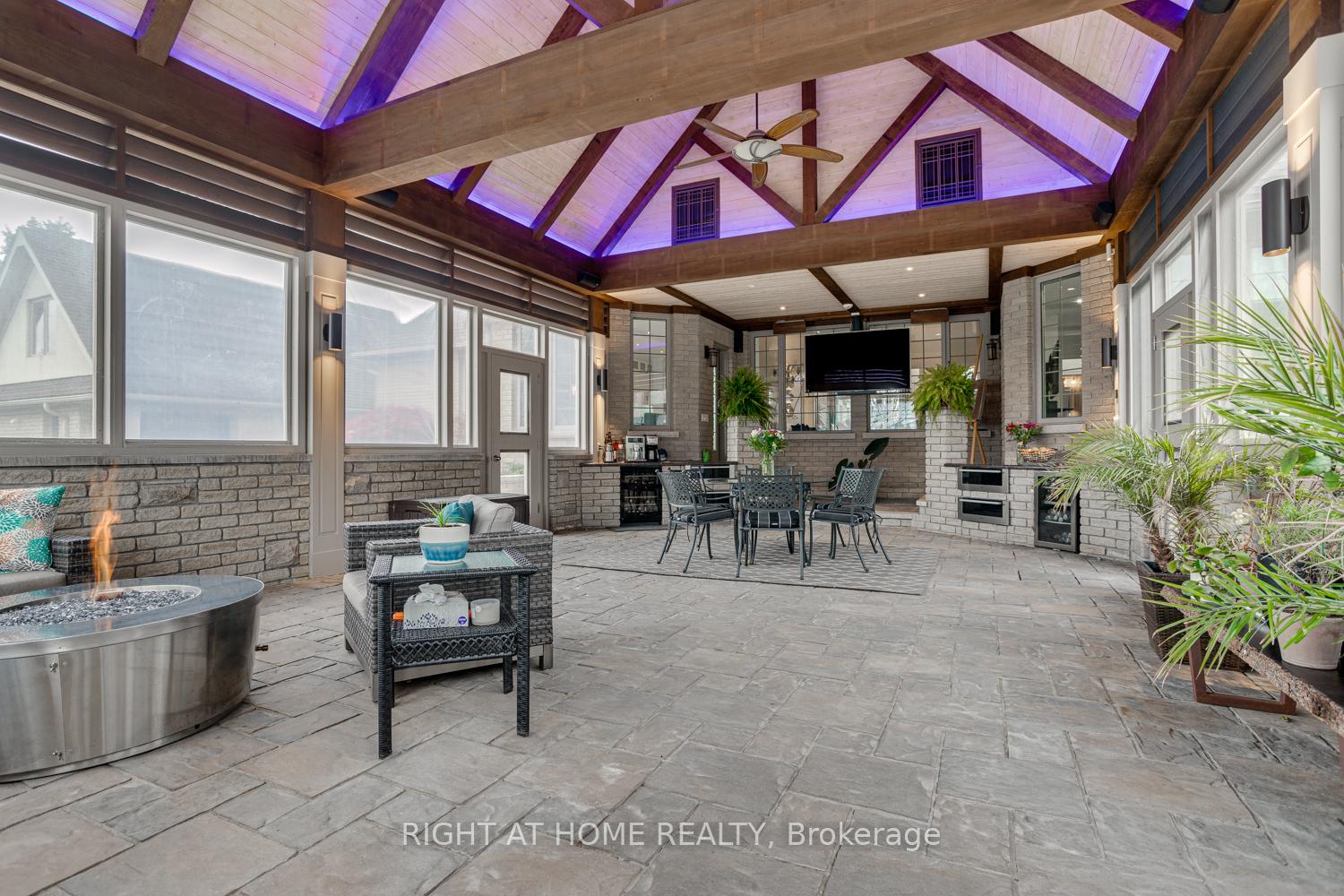 Photo 15 of 35 Wilson House Drive, Whitby, Rural Whitby — HOMEH