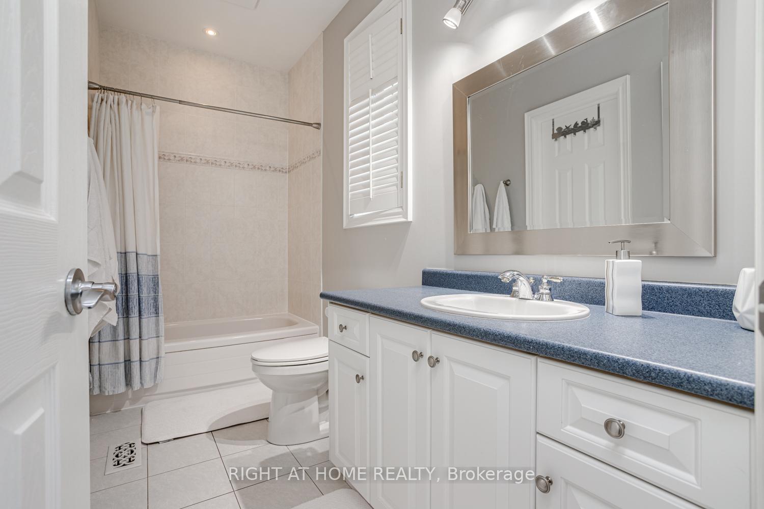 Photo 19 of 35 Wilson House Drive, Whitby, Rural Whitby — HOMEH