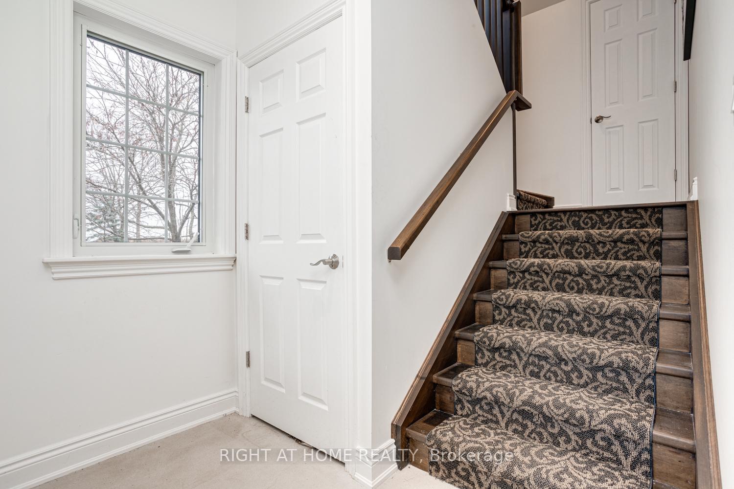 Photo 29 of 35 Wilson House Drive, Whitby, Rural Whitby — HOMEH