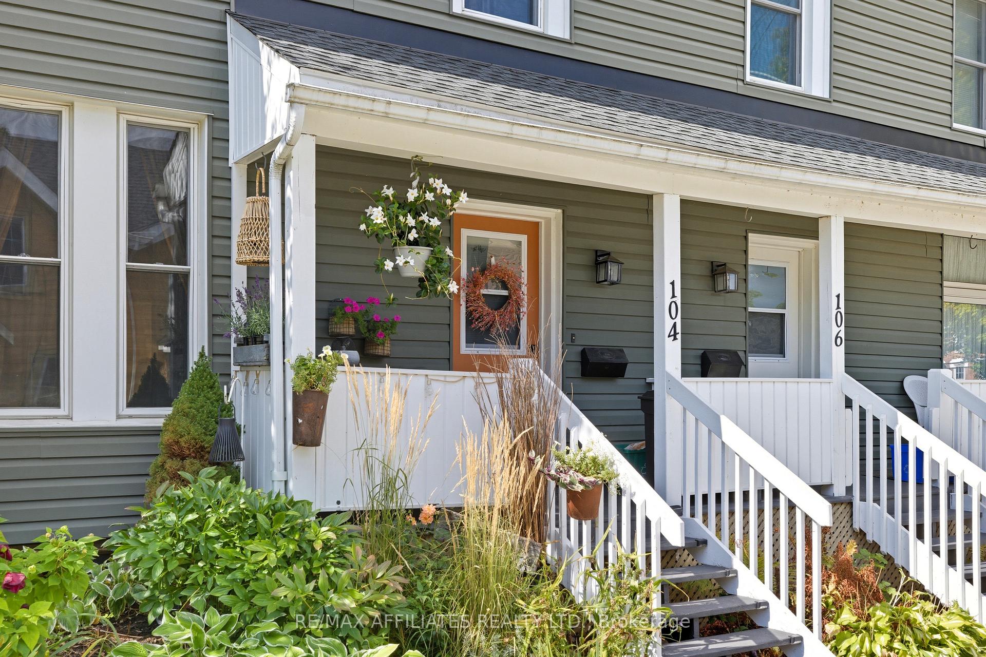 Photo 4 of 104 Bethune Street, Brockville — HOMEH