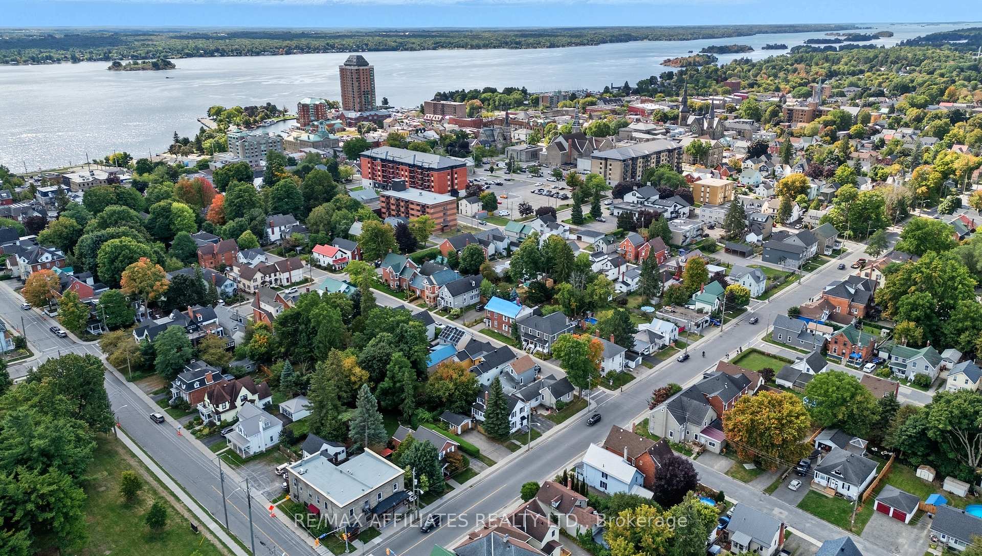 Photo 26 of 104 Bethune Street, Brockville — HOMEH