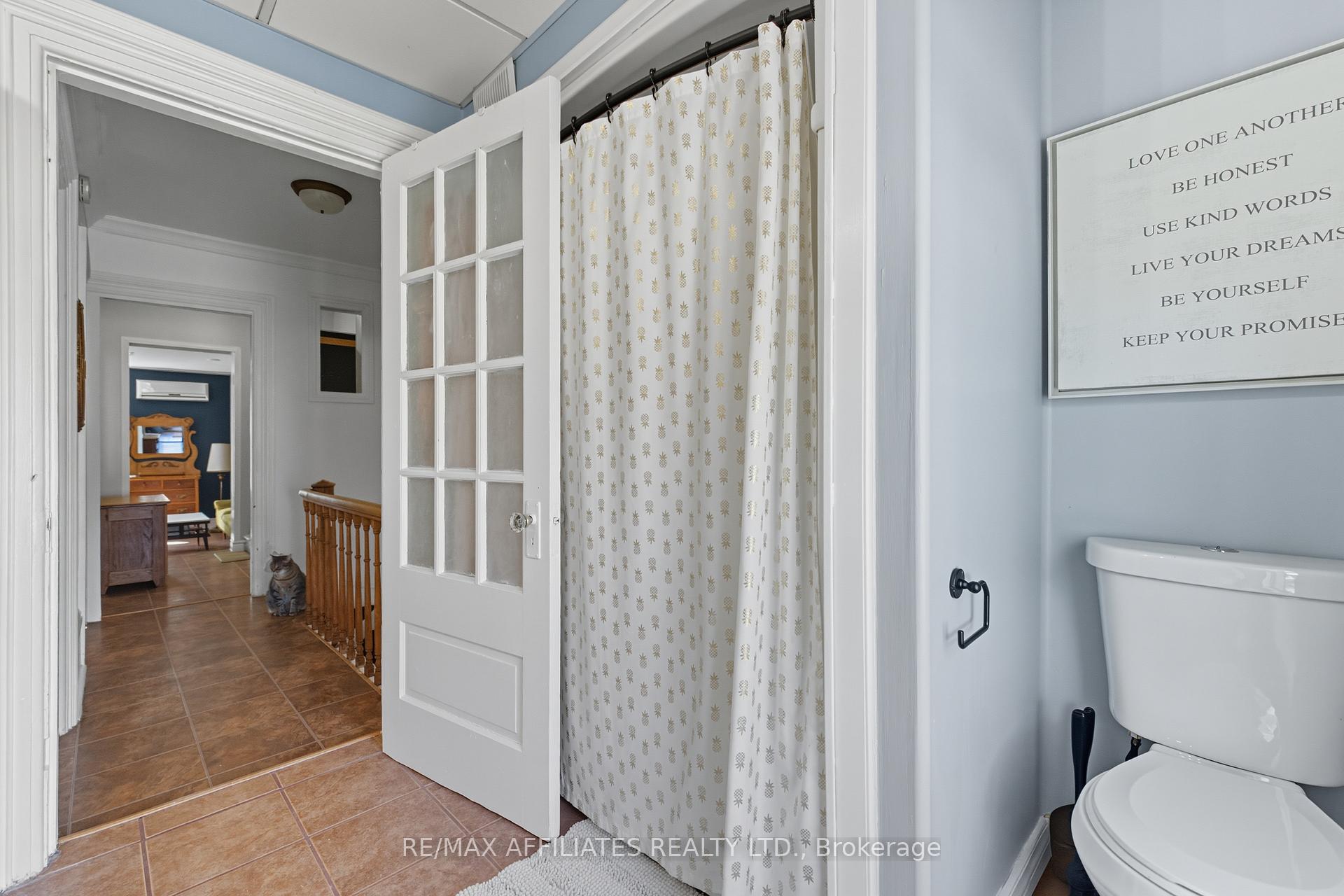 Photo 40 of 104 Bethune Street, Brockville — HOMEH