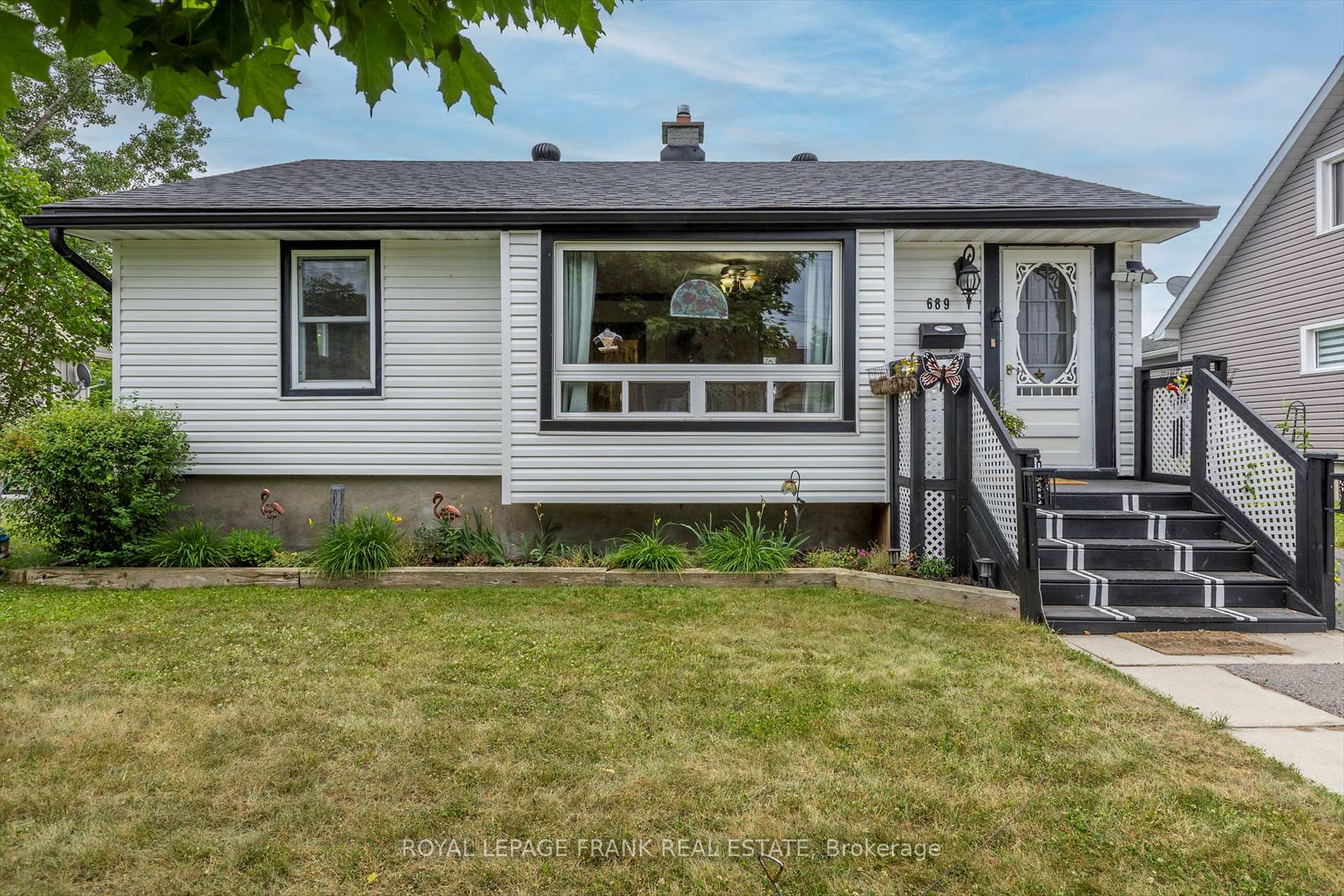 Photo 22 of 689 Hawley Street, Peterborough, Otonabee Ward 1 — HOMEH