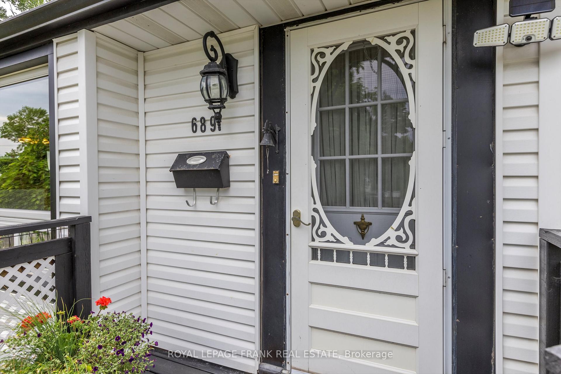 Photo 23 of 689 Hawley Street, Peterborough, Otonabee Ward 1 — HOMEH