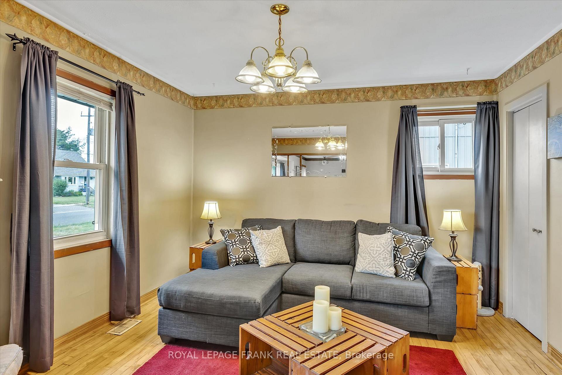 Photo 28 of 689 Hawley Street, Peterborough, Otonabee Ward 1 — HOMEH