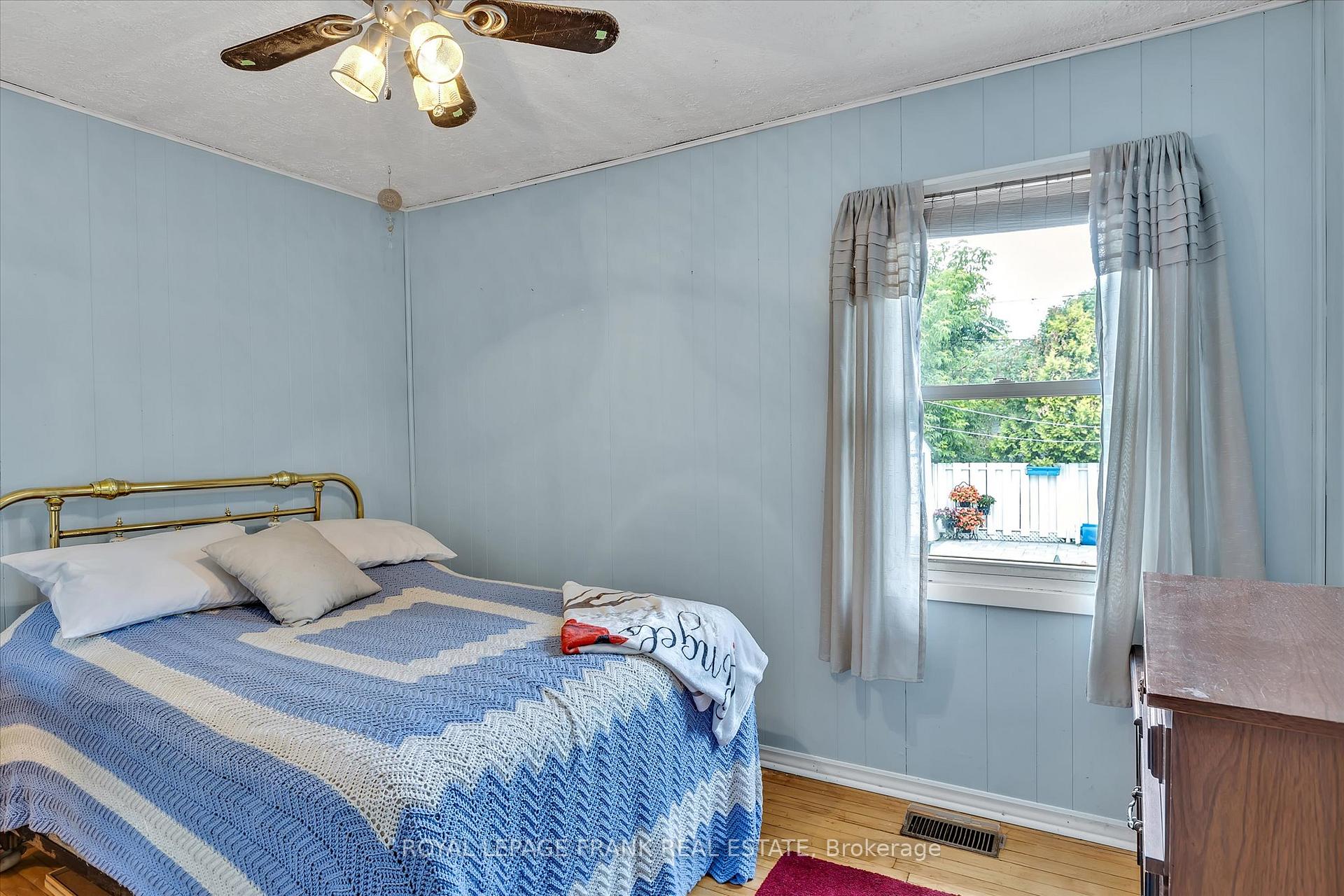 Photo 35 of 689 Hawley Street, Peterborough, Otonabee Ward 1 — HOMEH