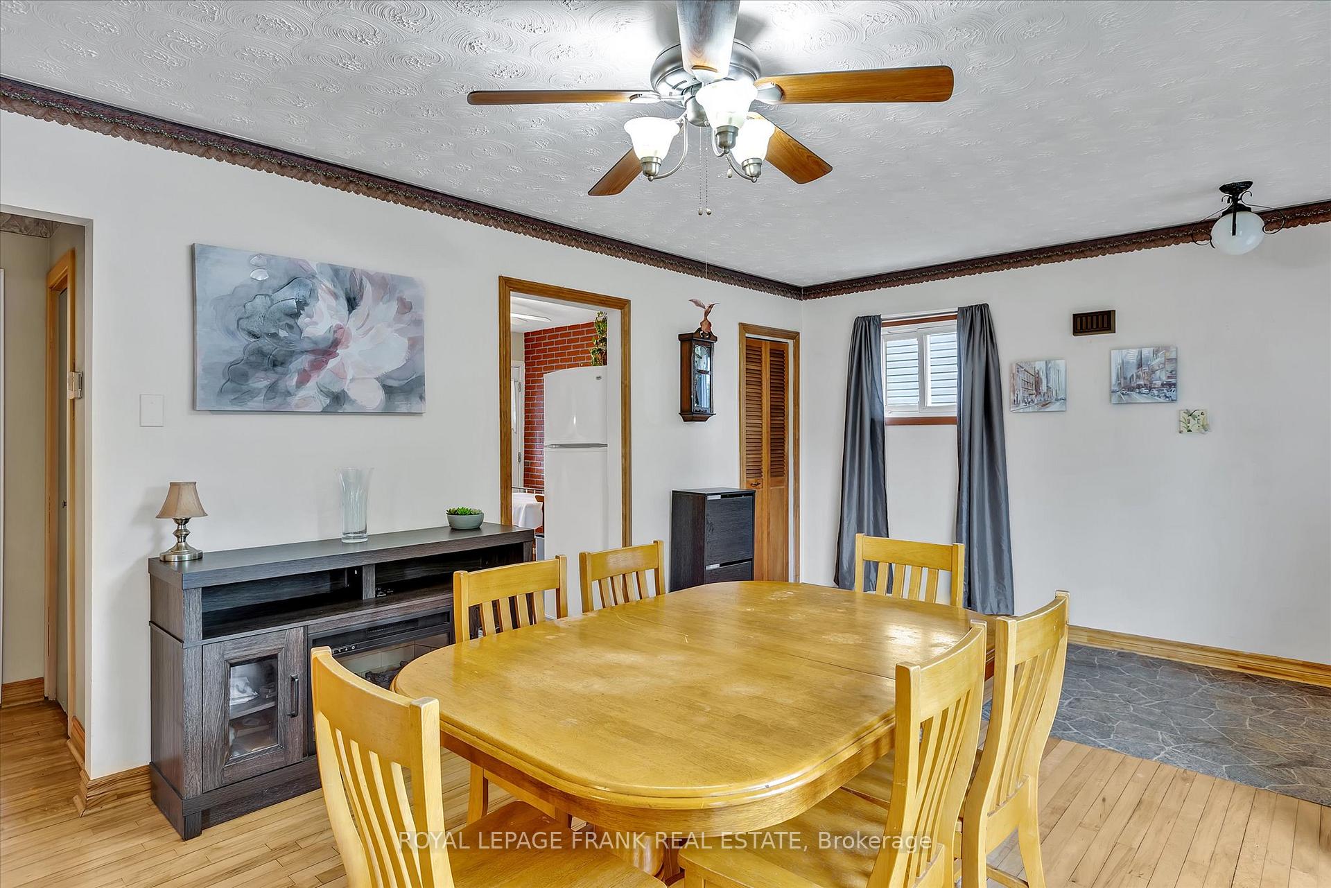 Photo 8 of 689 Hawley Street, Peterborough, Otonabee Ward 1 — HOMEH