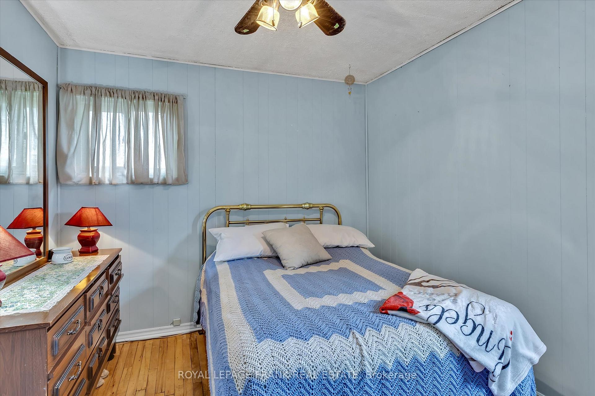 Photo 17 of 689 Hawley Street, Peterborough, Otonabee Ward 1 — HOMEH