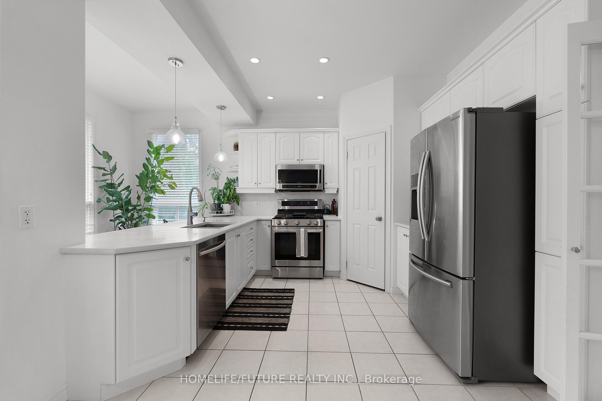 Photo 10 of 27 Pebblebrook Crescent, Whitby, Taunton North — HOMEH