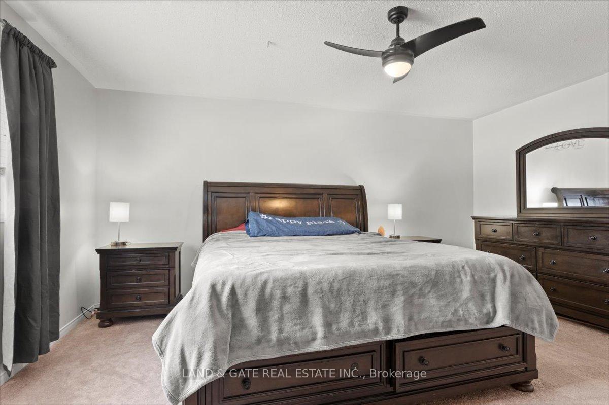 Photo 18 of 993 Mountview Court, Oshawa, Pinecrest — HOMEH