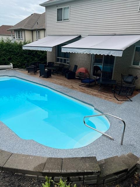 Photo 38 of 993 Mountview Court, Oshawa, Pinecrest — HOMEH