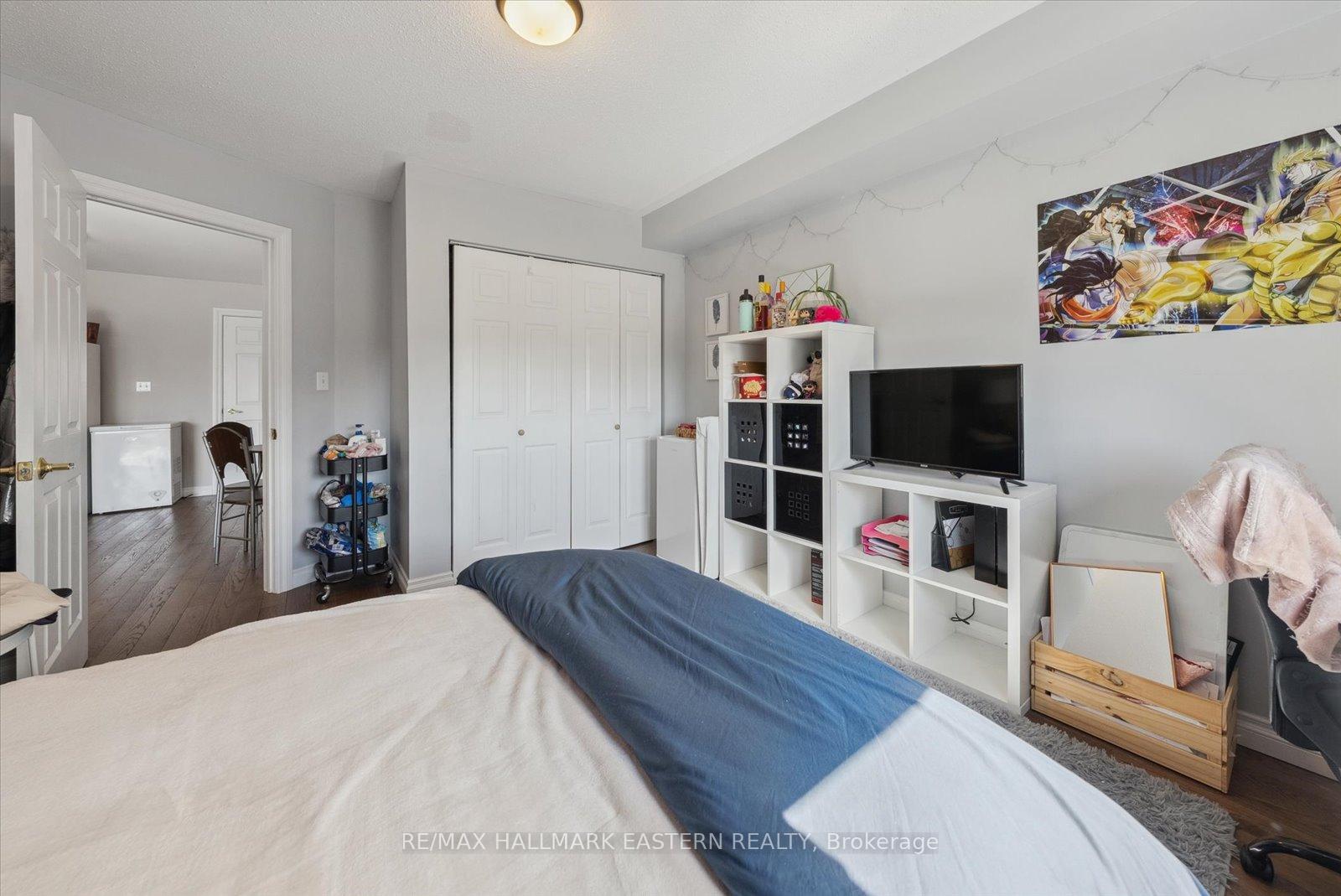 Photo 6 of 257 Tobin Court, Peterborough, Northcrest Ward 5 — HOMEH