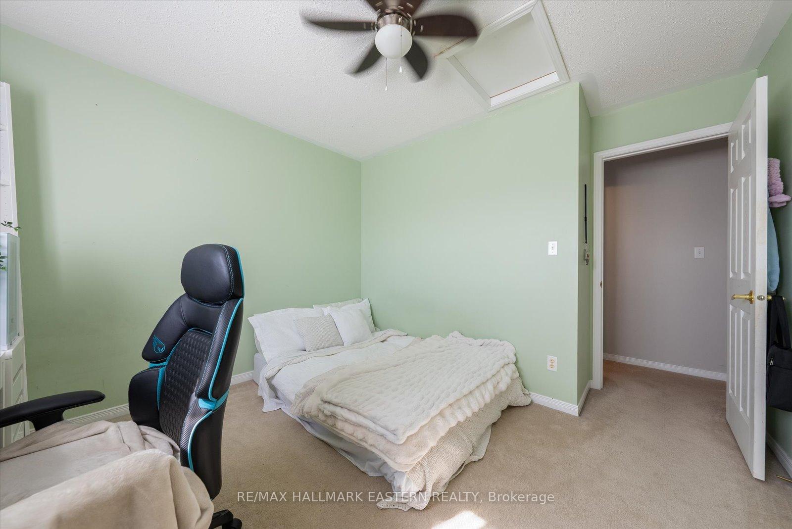 Photo 11 of 257 Tobin Court, Peterborough, Northcrest Ward 5 — HOMEH