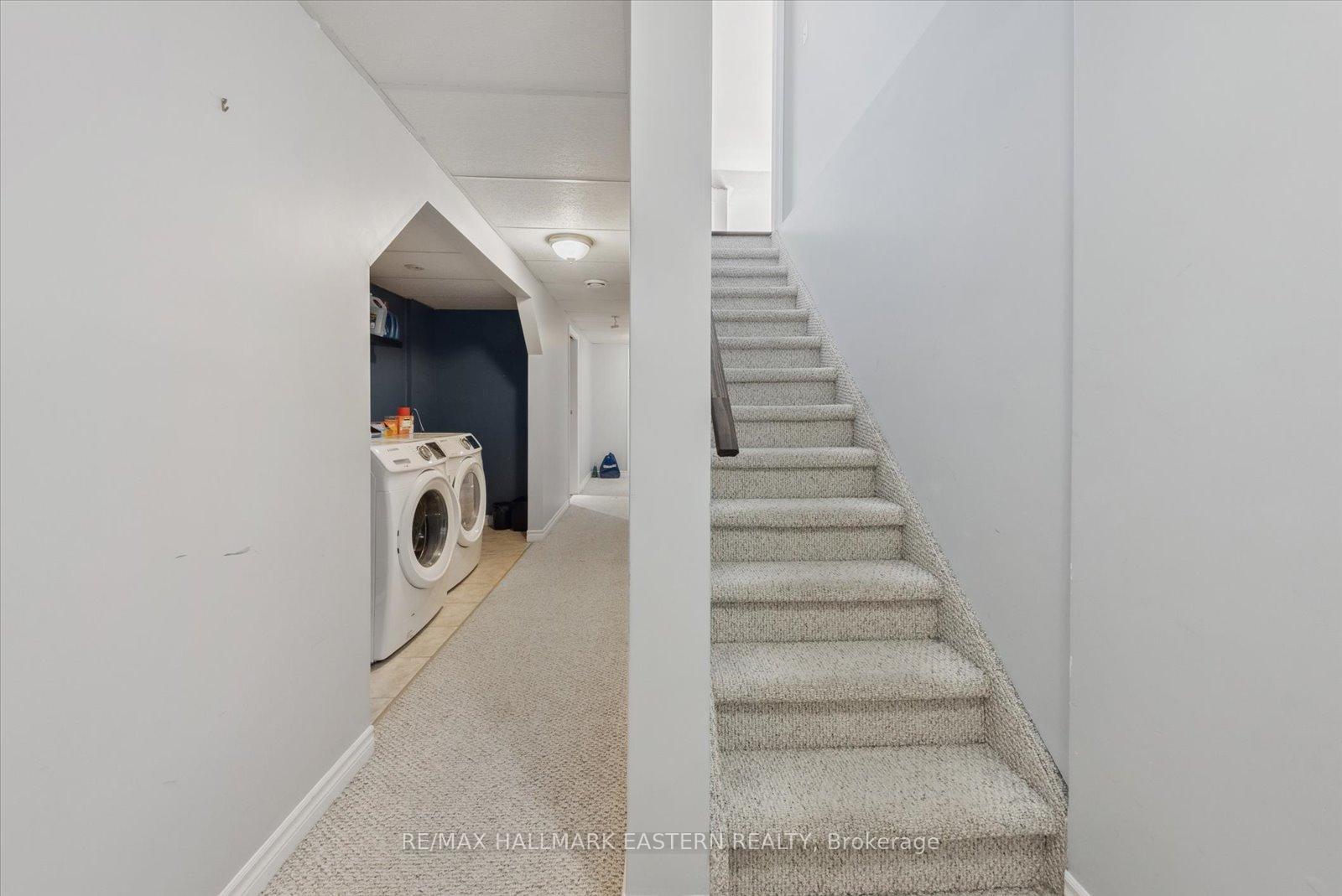 Photo 15 of 257 Tobin Court, Peterborough, Northcrest Ward 5 — HOMEH