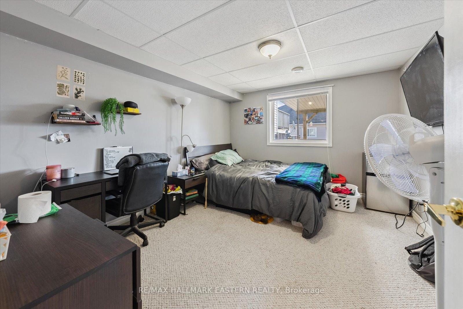 Photo 19 of 257 Tobin Court, Peterborough, Northcrest Ward 5 — HOMEH