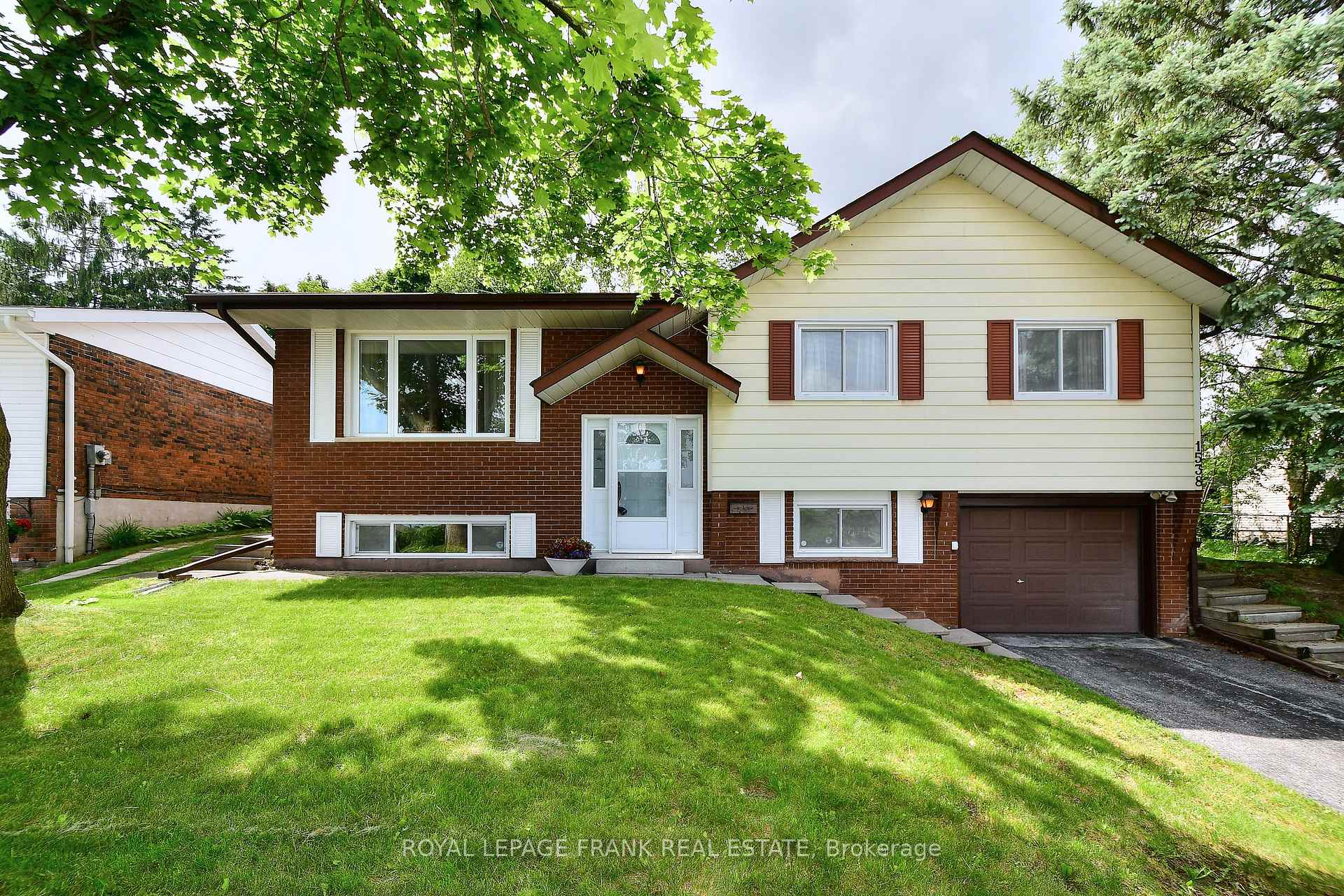 Photo 1 of 1538 Cherryhill Road, Peterborough, Monaghan Ward 2 — HOMEH