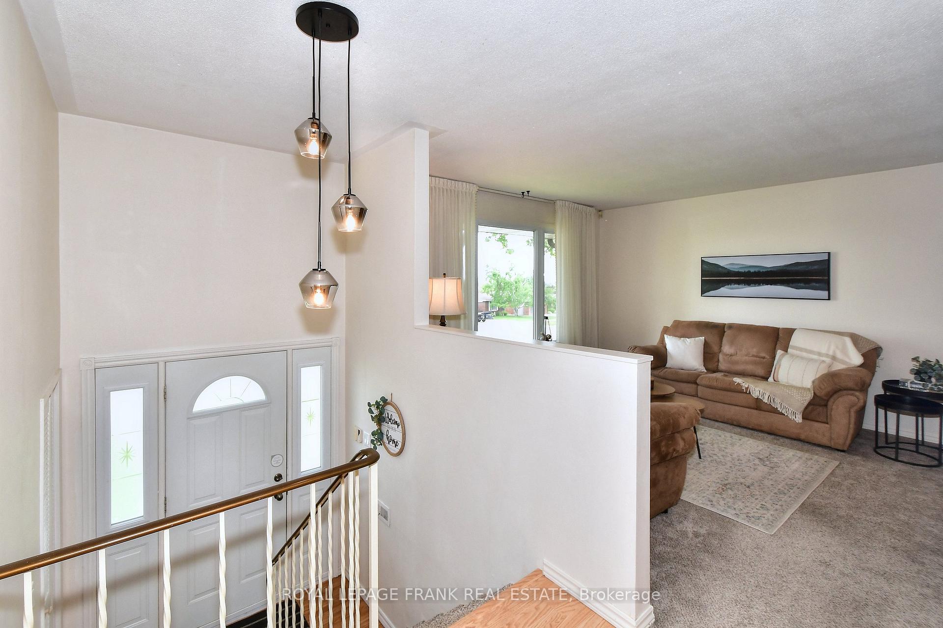 Photo 4 of 1538 Cherryhill Road, Peterborough, Monaghan Ward 2 — HOMEH
