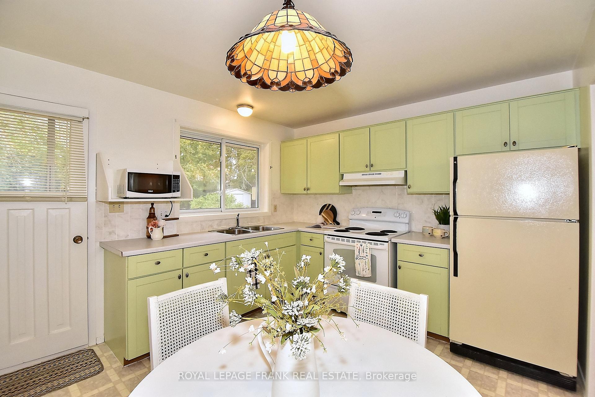 Photo 11 of 1538 Cherryhill Road, Peterborough, Monaghan Ward 2 — HOMEH