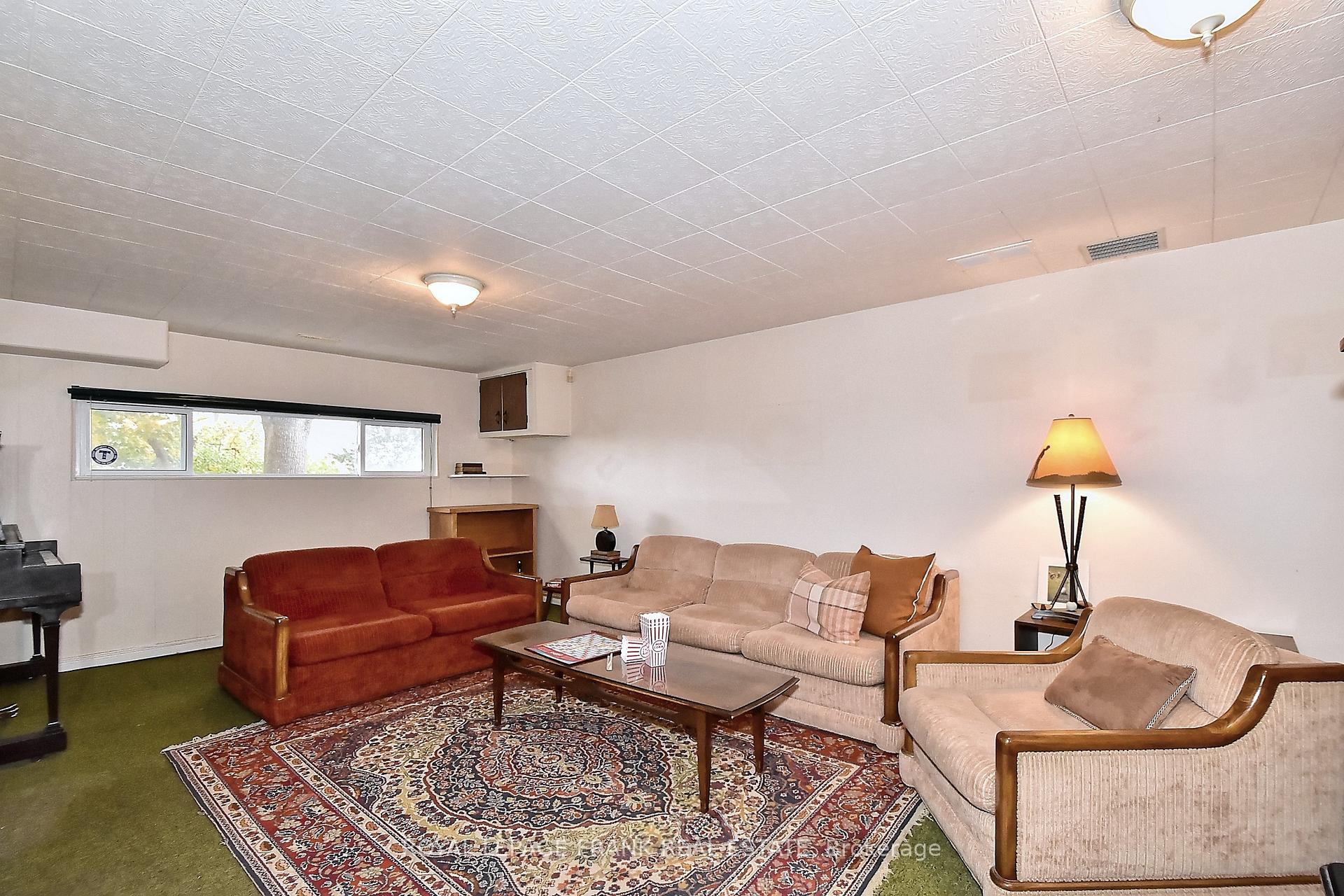 Photo 22 of 1538 Cherryhill Road, Peterborough, Monaghan Ward 2 — HOMEH