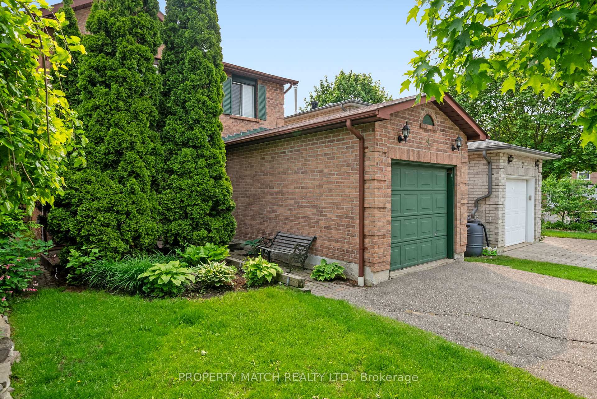 Photo 2 of 9 Dodsworth Drive, Ajax, Central West — HOMEH
