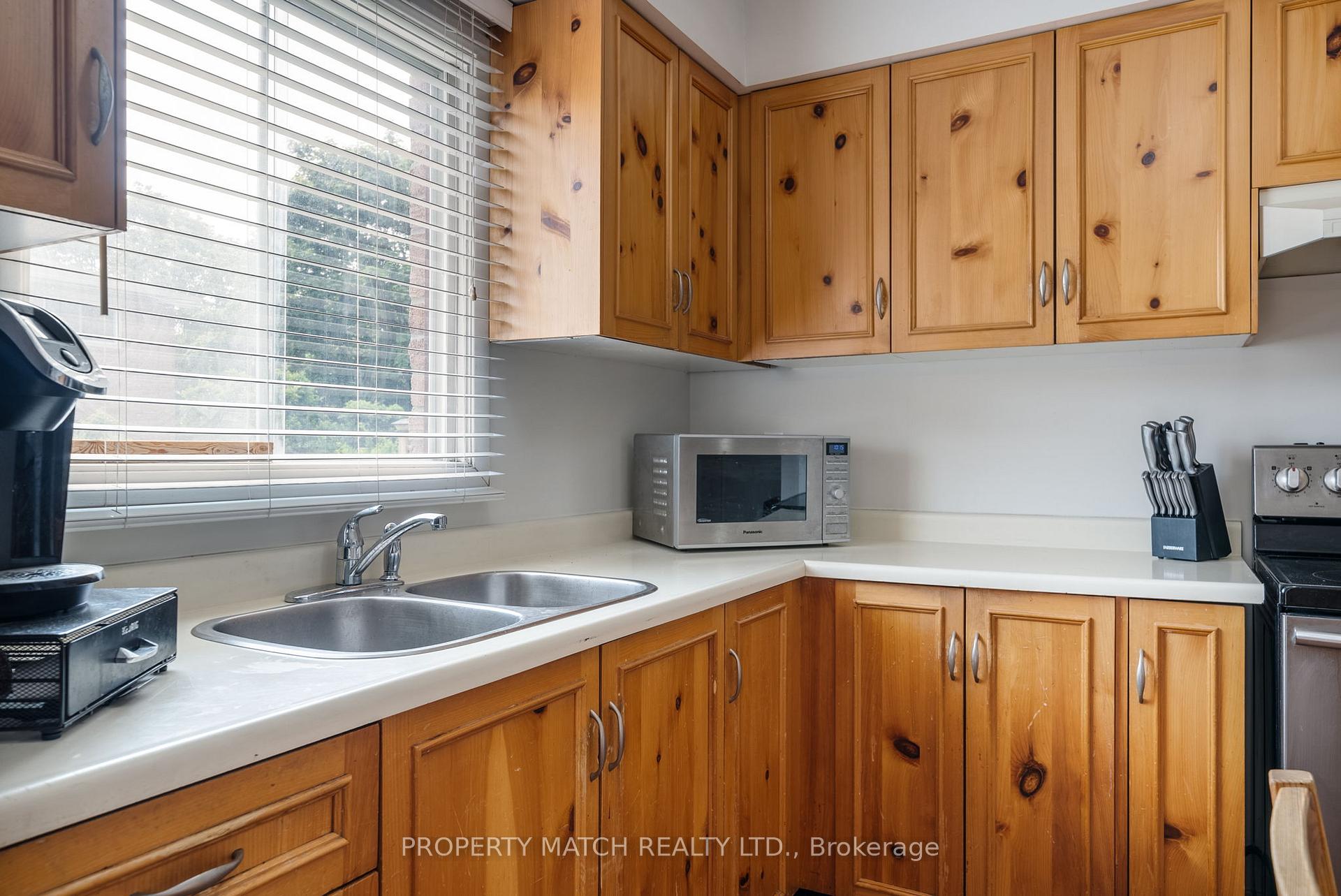 Photo 10 of 9 Dodsworth Drive, Ajax, Central West — HOMEH