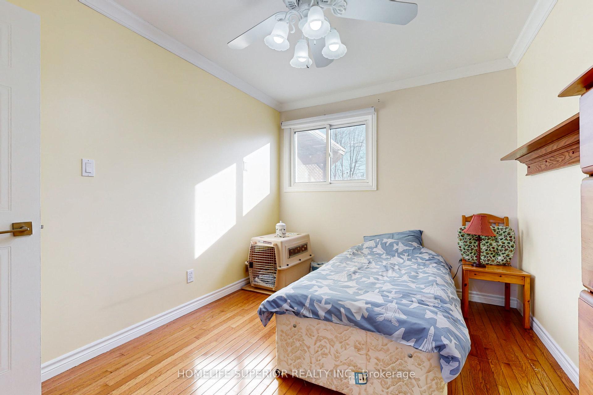 Photo 19 of 821 Bennett Court, Oshawa, Pinecrest — HOMEH
