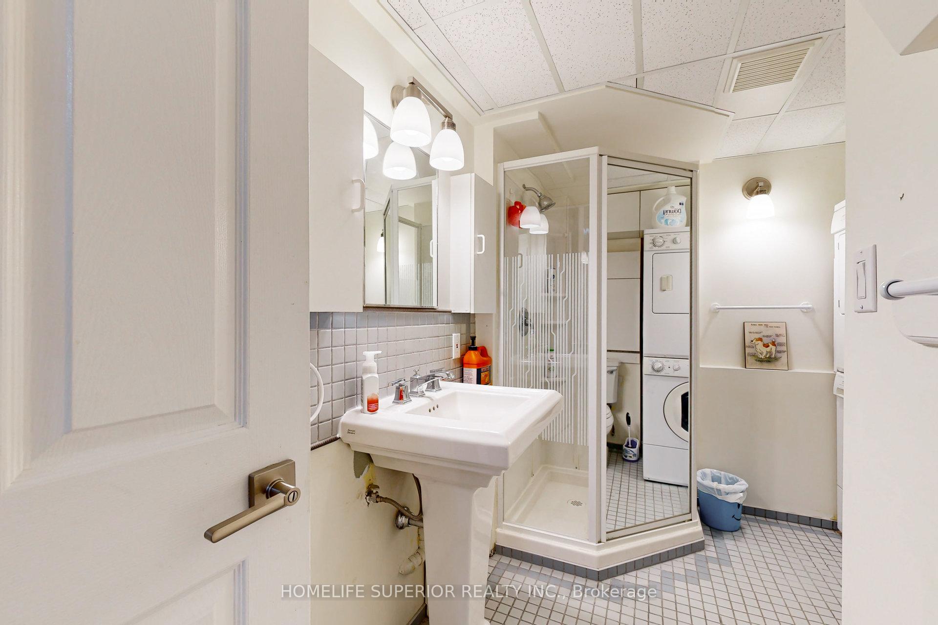 Photo 32 of 821 Bennett Court, Oshawa, Pinecrest — HOMEH