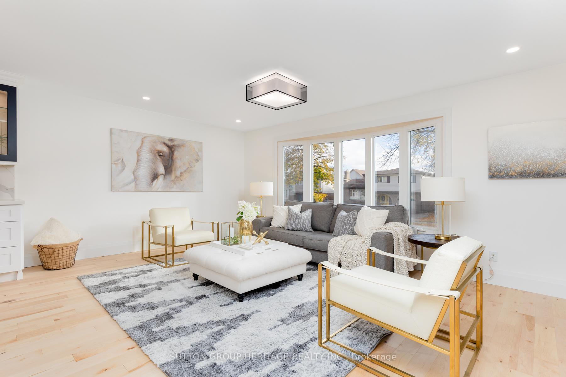 Photo 4 of 33 Mansfield Crescent, Whitby, Blue Grass Meadows — HOMEH