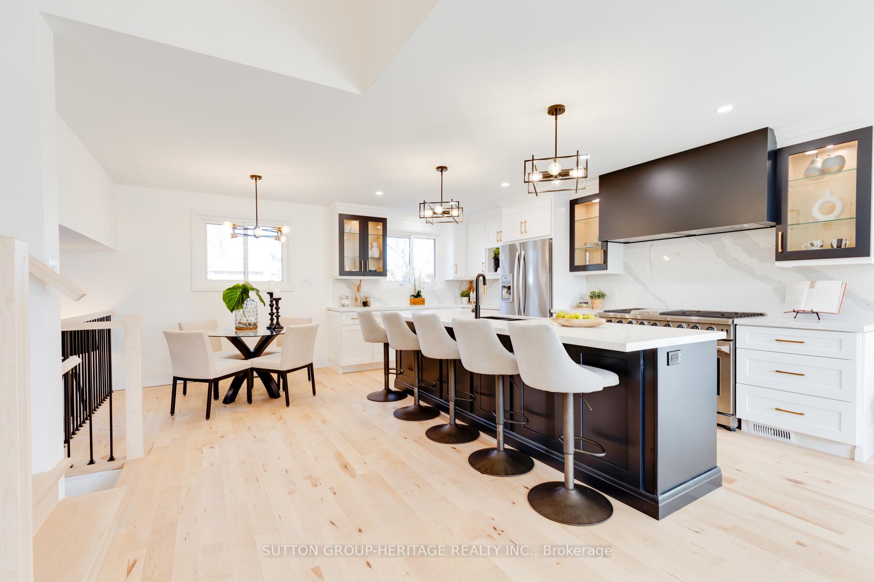 Photo 8 of 33 Mansfield Crescent, Whitby, Blue Grass Meadows — HOMEH