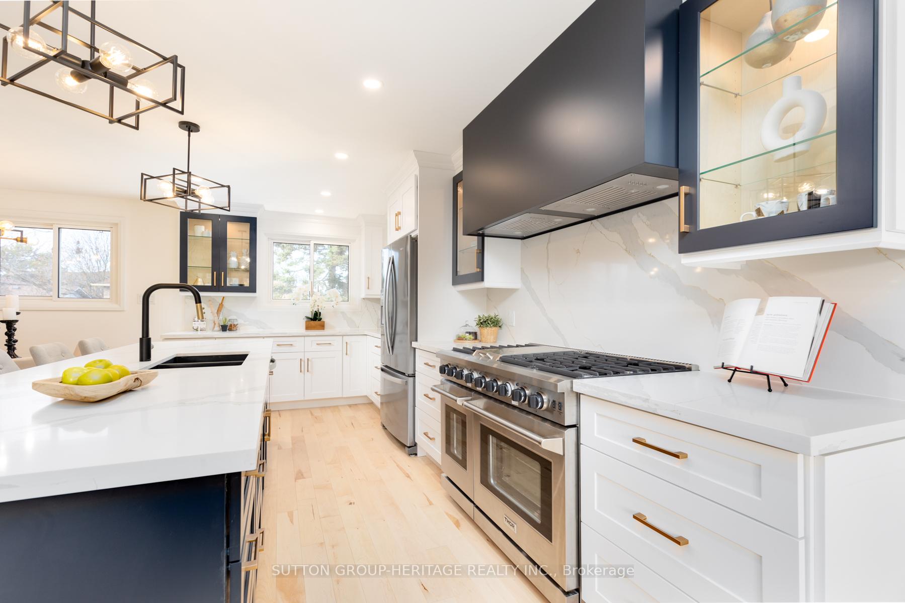 Photo 11 of 33 Mansfield Crescent, Whitby, Blue Grass Meadows — HOMEH