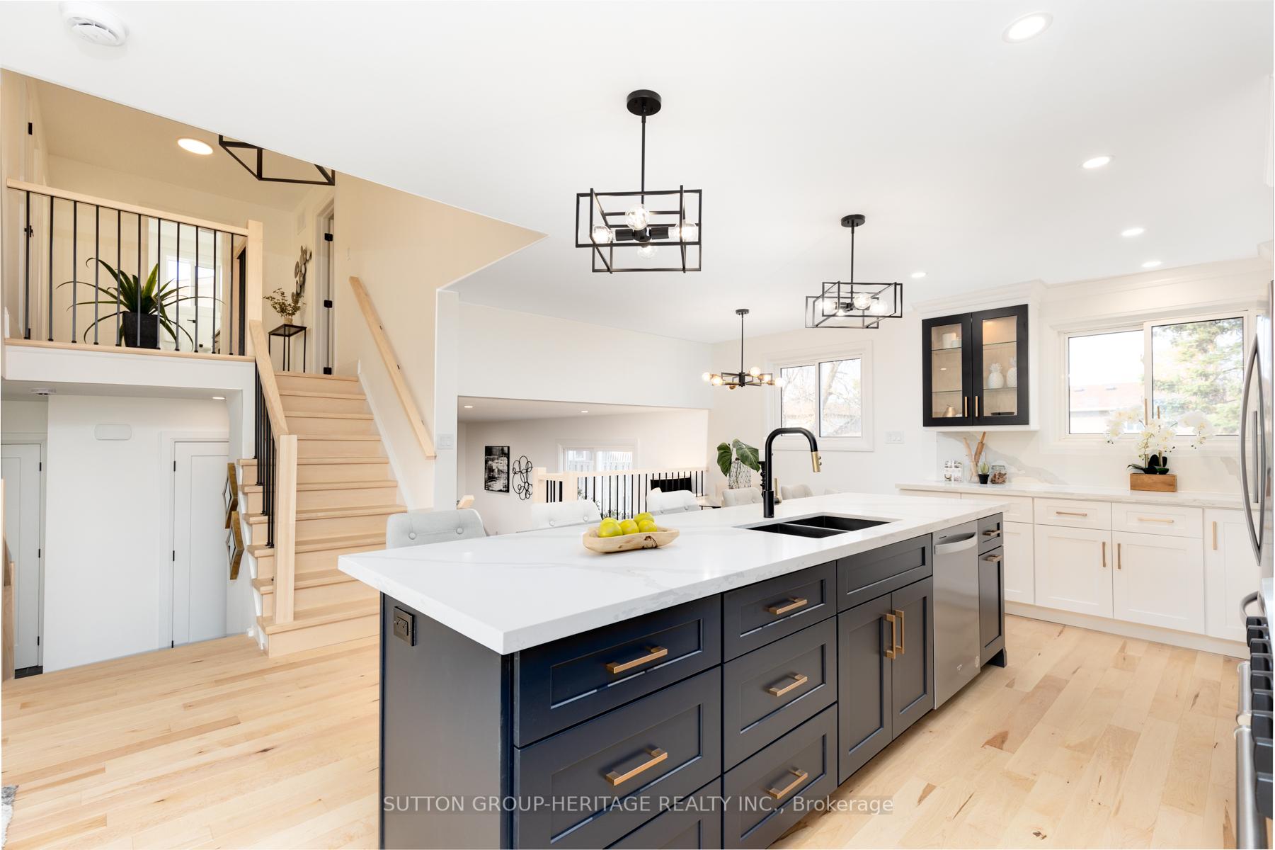 Photo 12 of 33 Mansfield Crescent, Whitby, Blue Grass Meadows — HOMEH