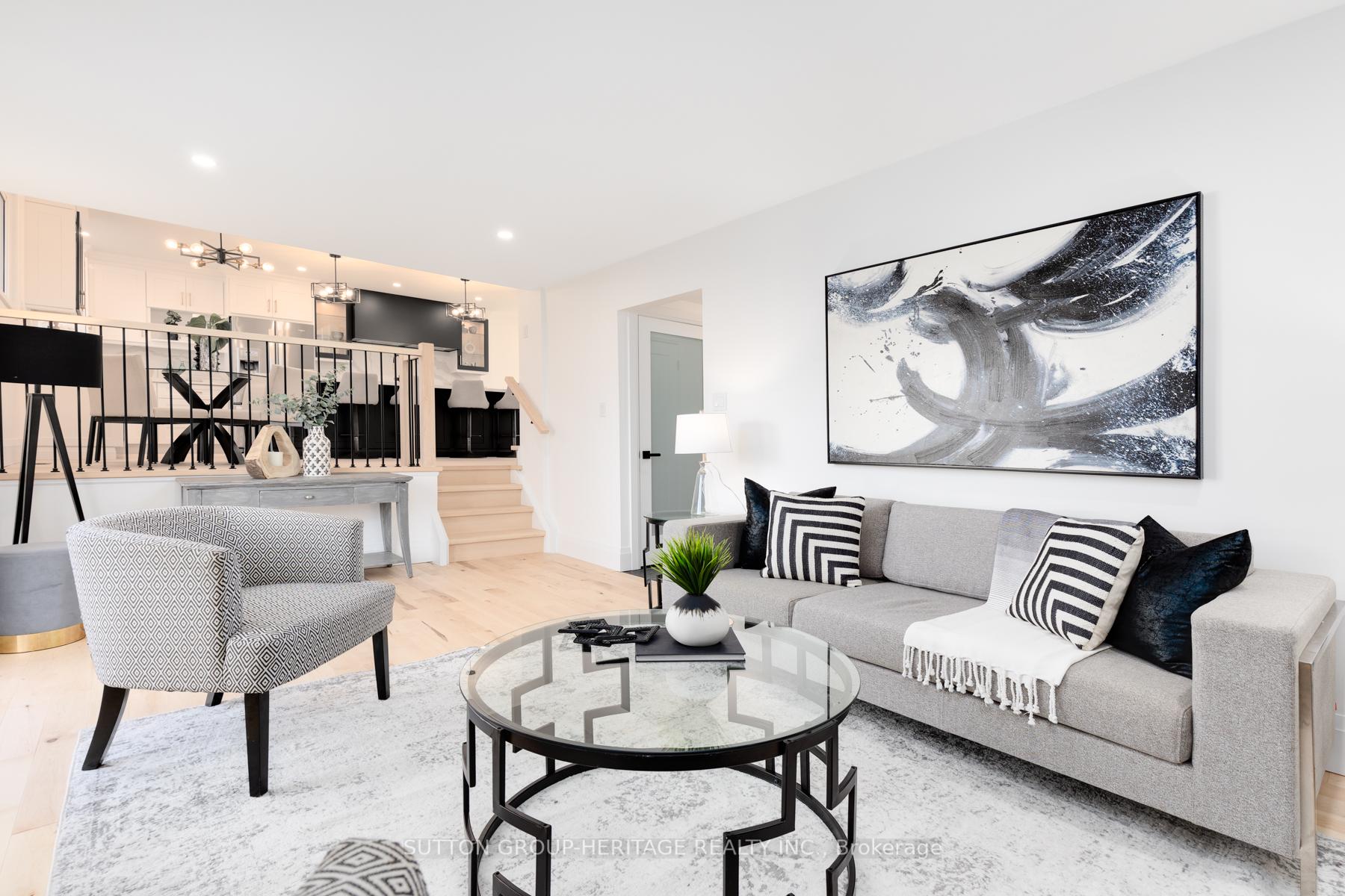 Photo 16 of 33 Mansfield Crescent, Whitby, Blue Grass Meadows — HOMEH