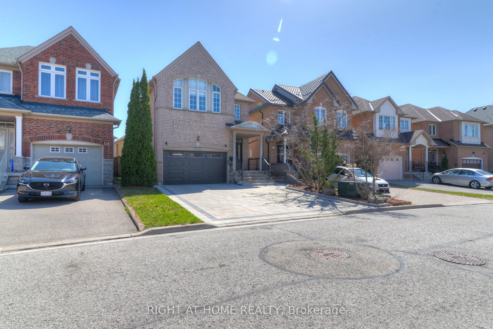 Photo 2 of 130 Bentoak Crescent, Vaughan, Patterson — HOMEH