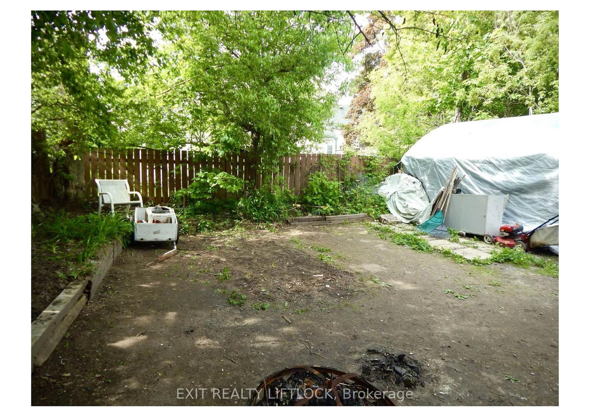 Photo 14 of 784 Duffus Street, Peterborough, Otonabee Ward 1 — HOMEH