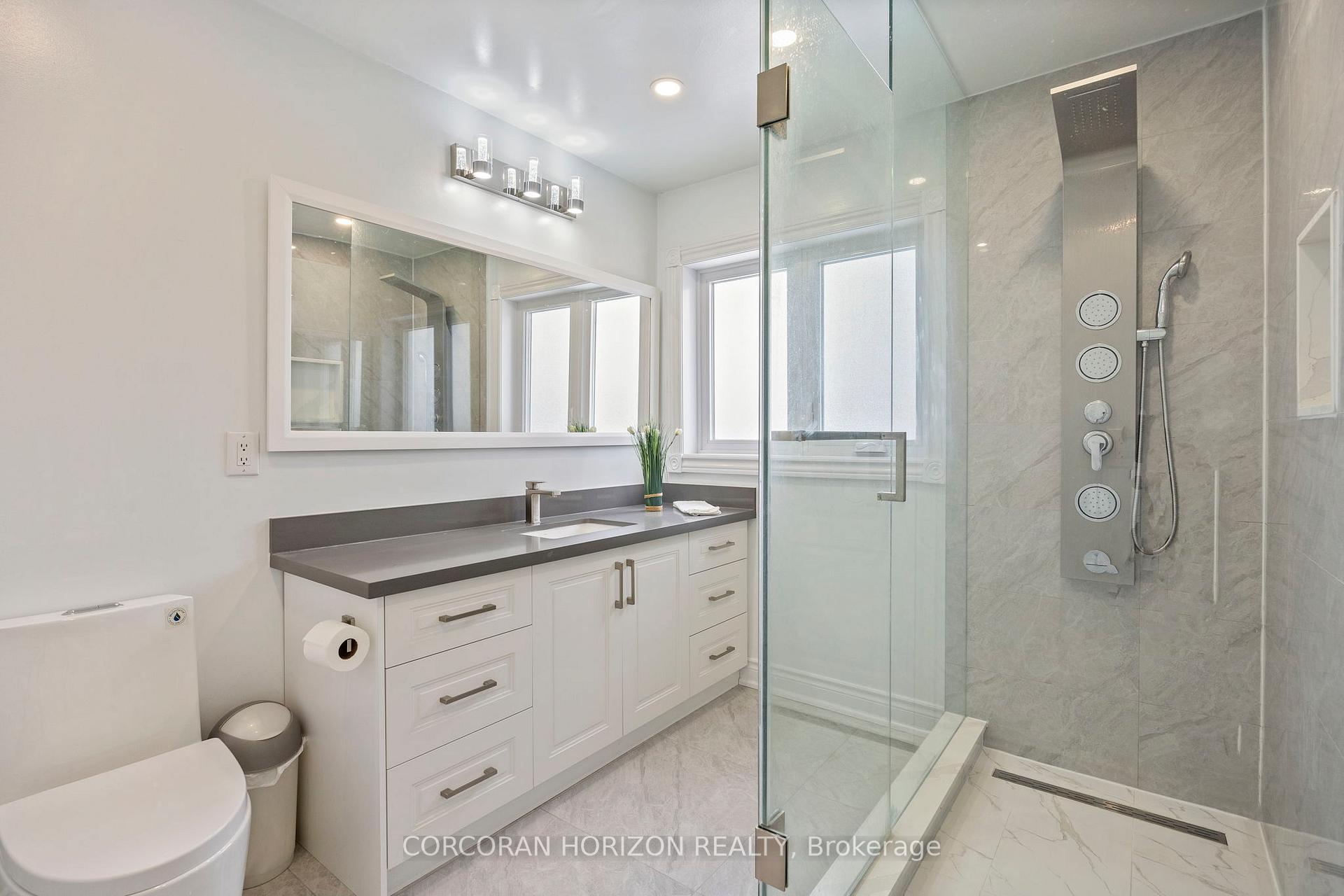 Photo 22 of 233 Roseheath Drive, Vaughan, Maple — HOMEH