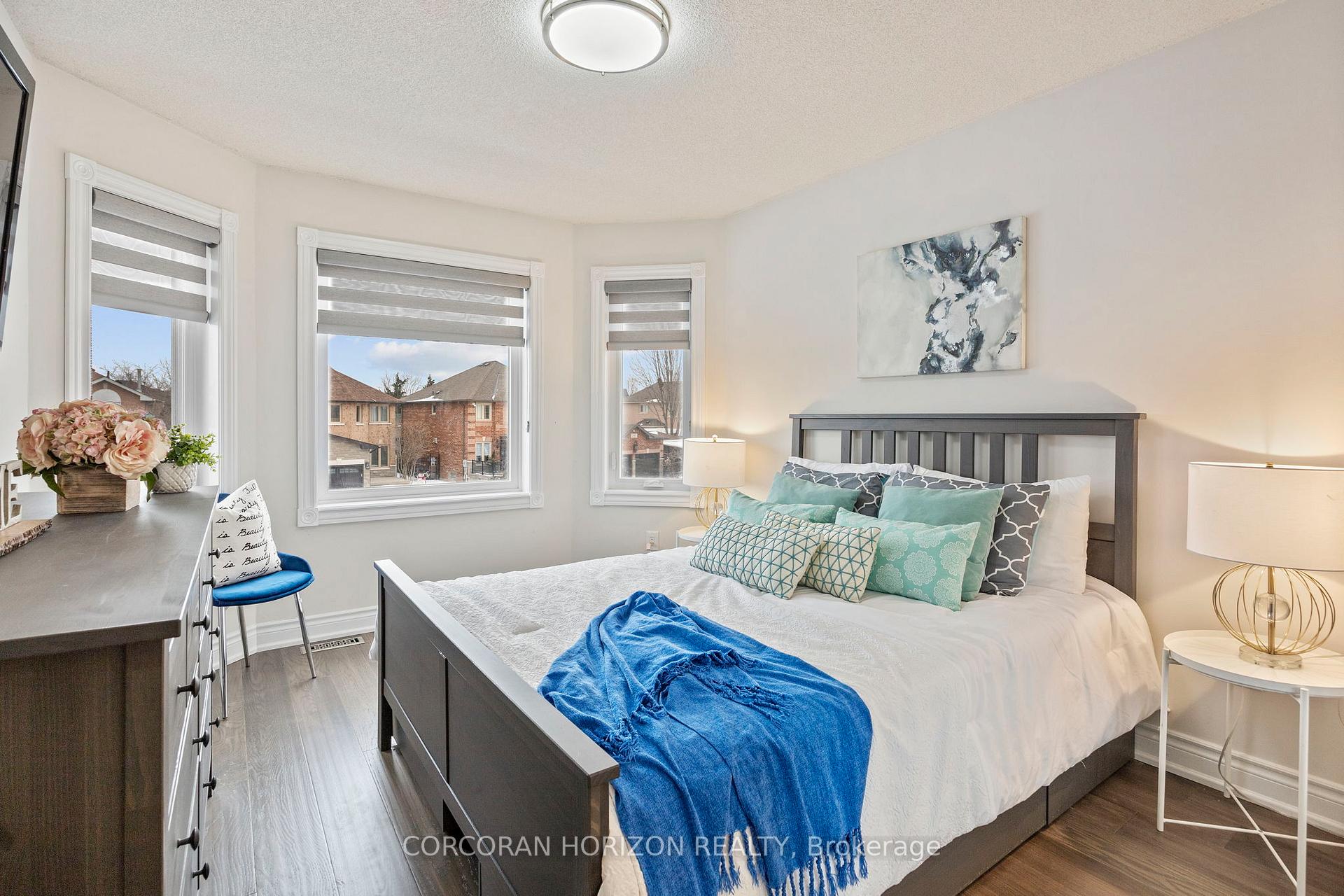 Photo 23 of 233 Roseheath Drive, Vaughan, Maple — HOMEH