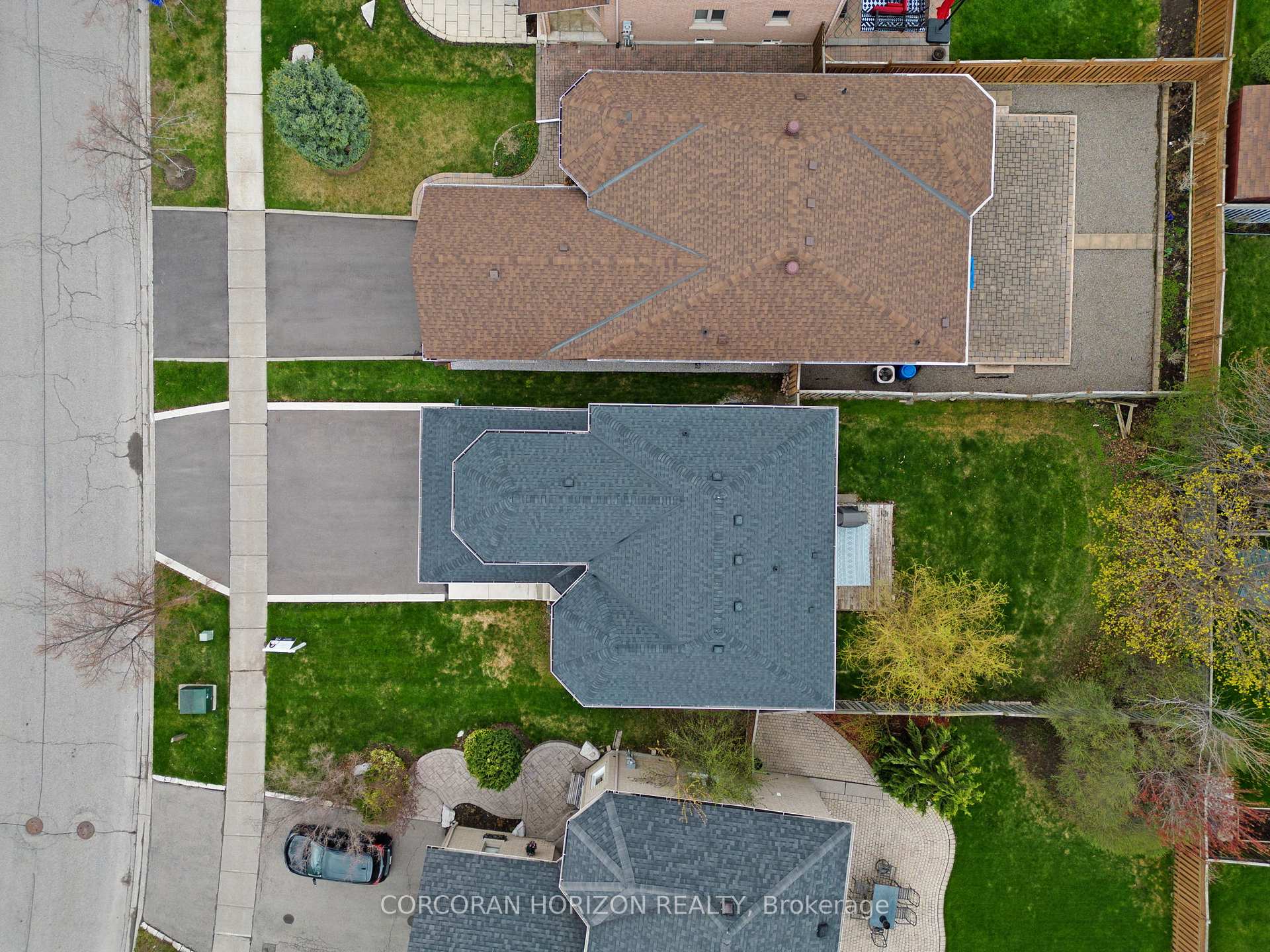 Photo 35 of 233 Roseheath Drive, Vaughan, Maple — HOMEH