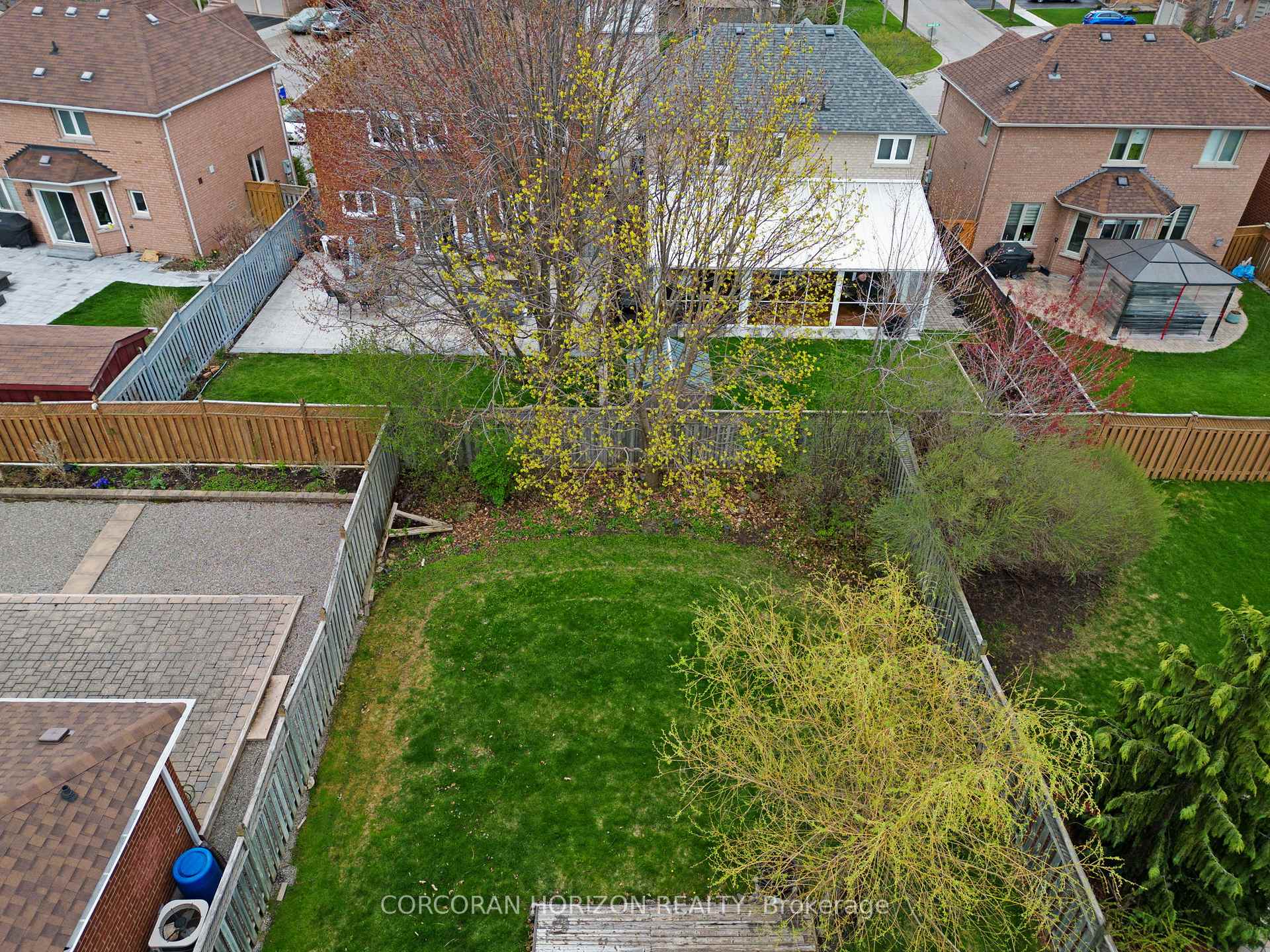 Photo 36 of 233 Roseheath Drive, Vaughan, Maple — HOMEH