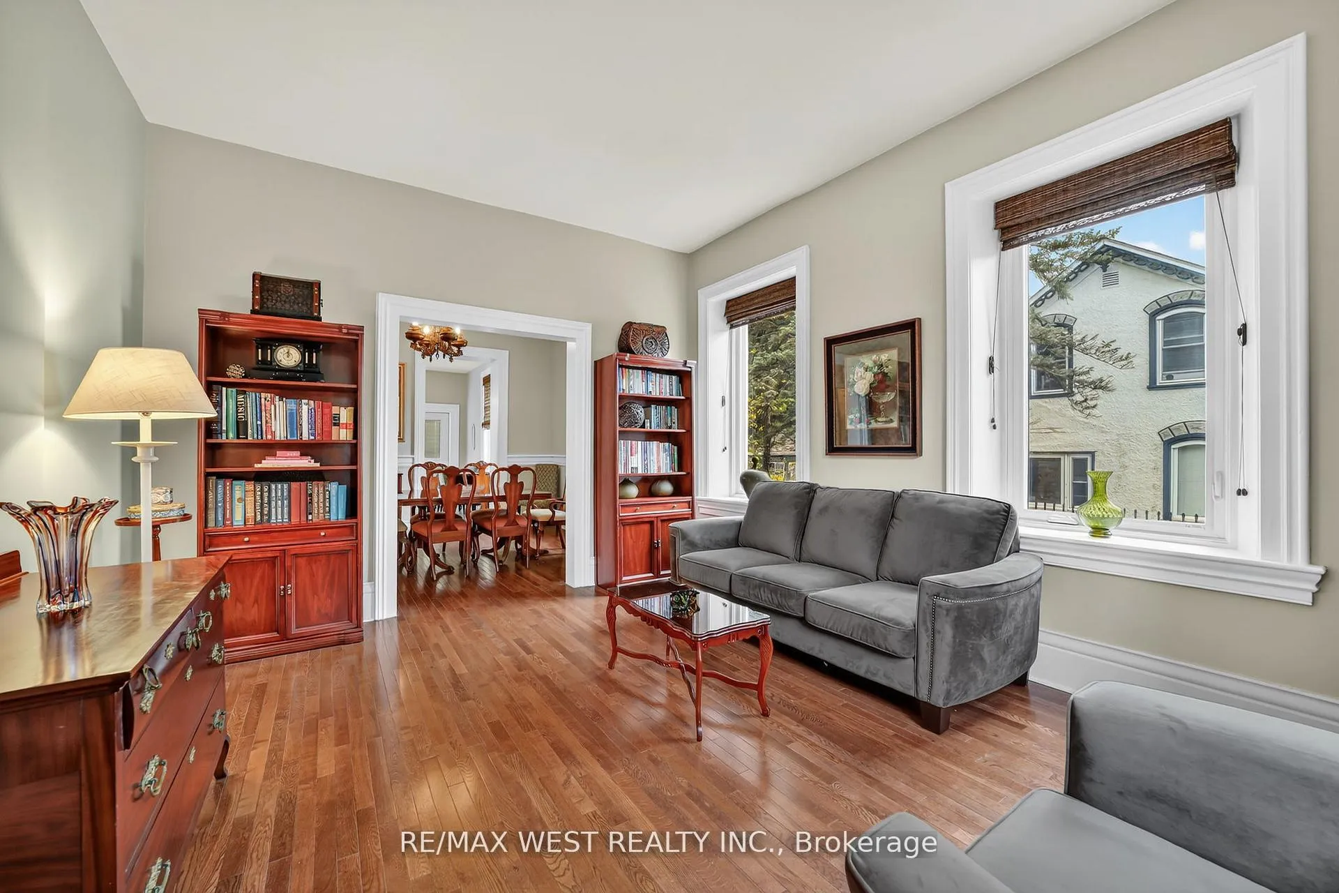 Photo 3 of 72 Banfield Street S, Brant, Paris — HOMEH