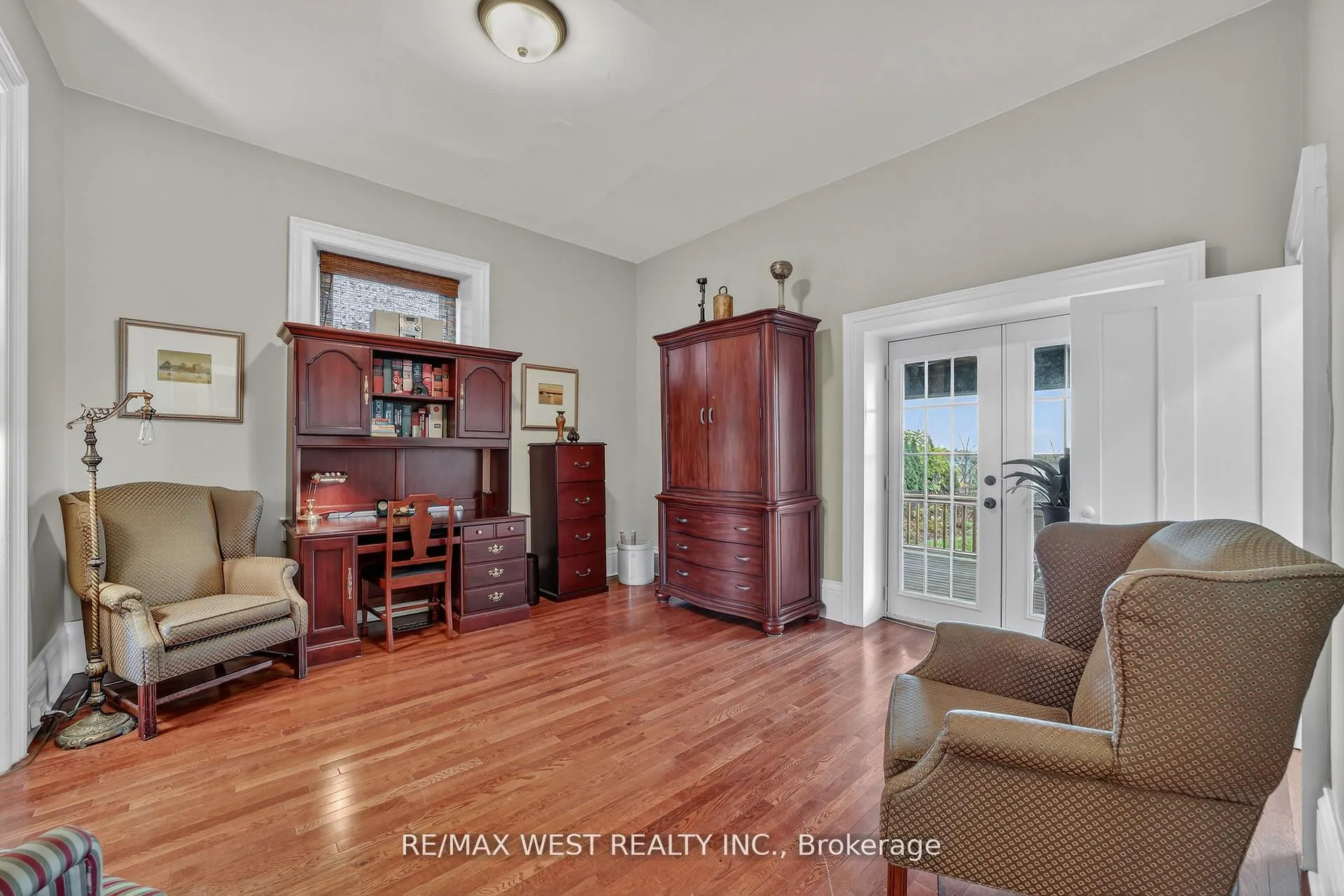 Photo 11 of 72 Banfield Street S, Brant, Paris — HOMEH