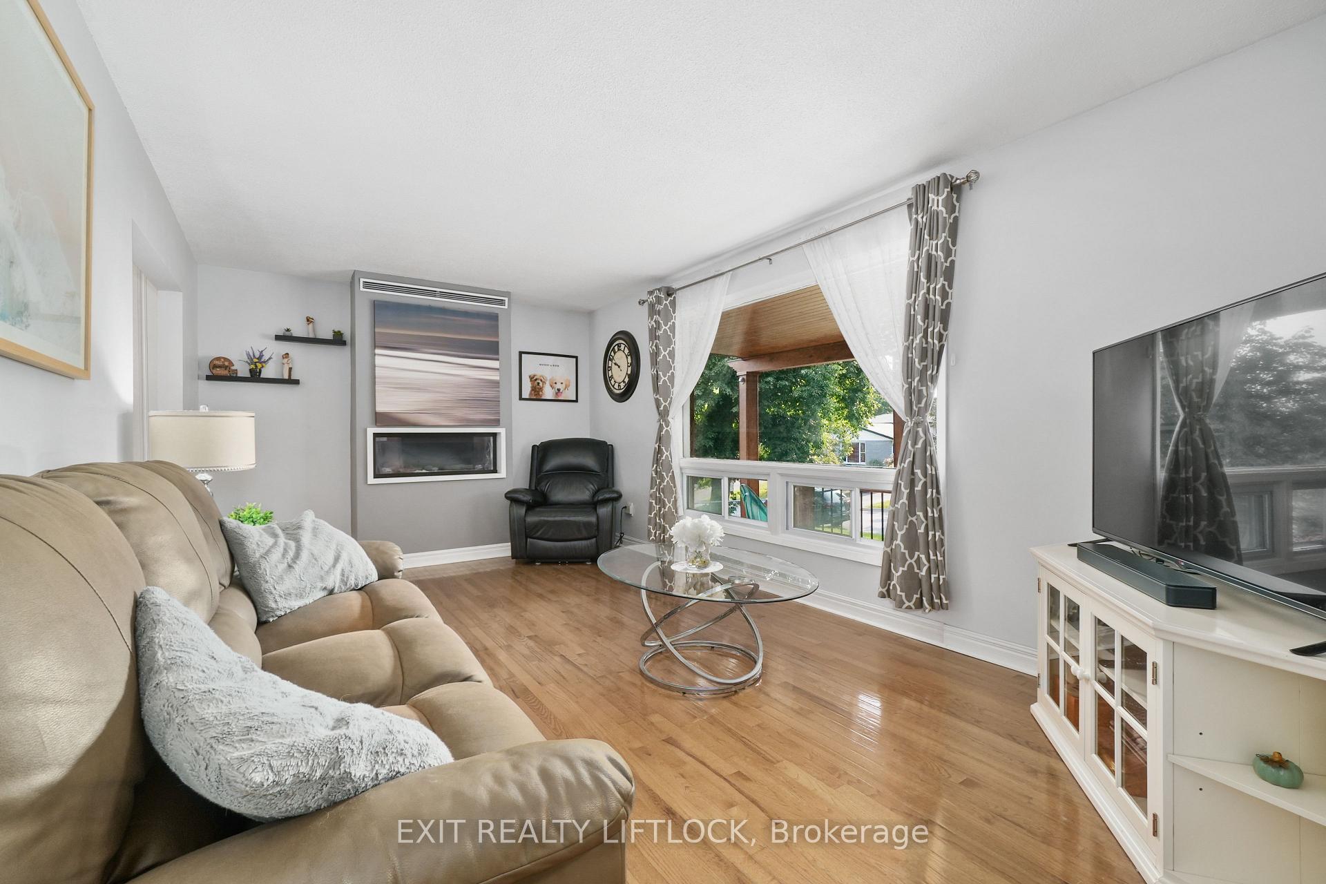 Photo 6 of 2031 Moncrief Road, Peterborough, Monaghan Ward 2 — HOMEH