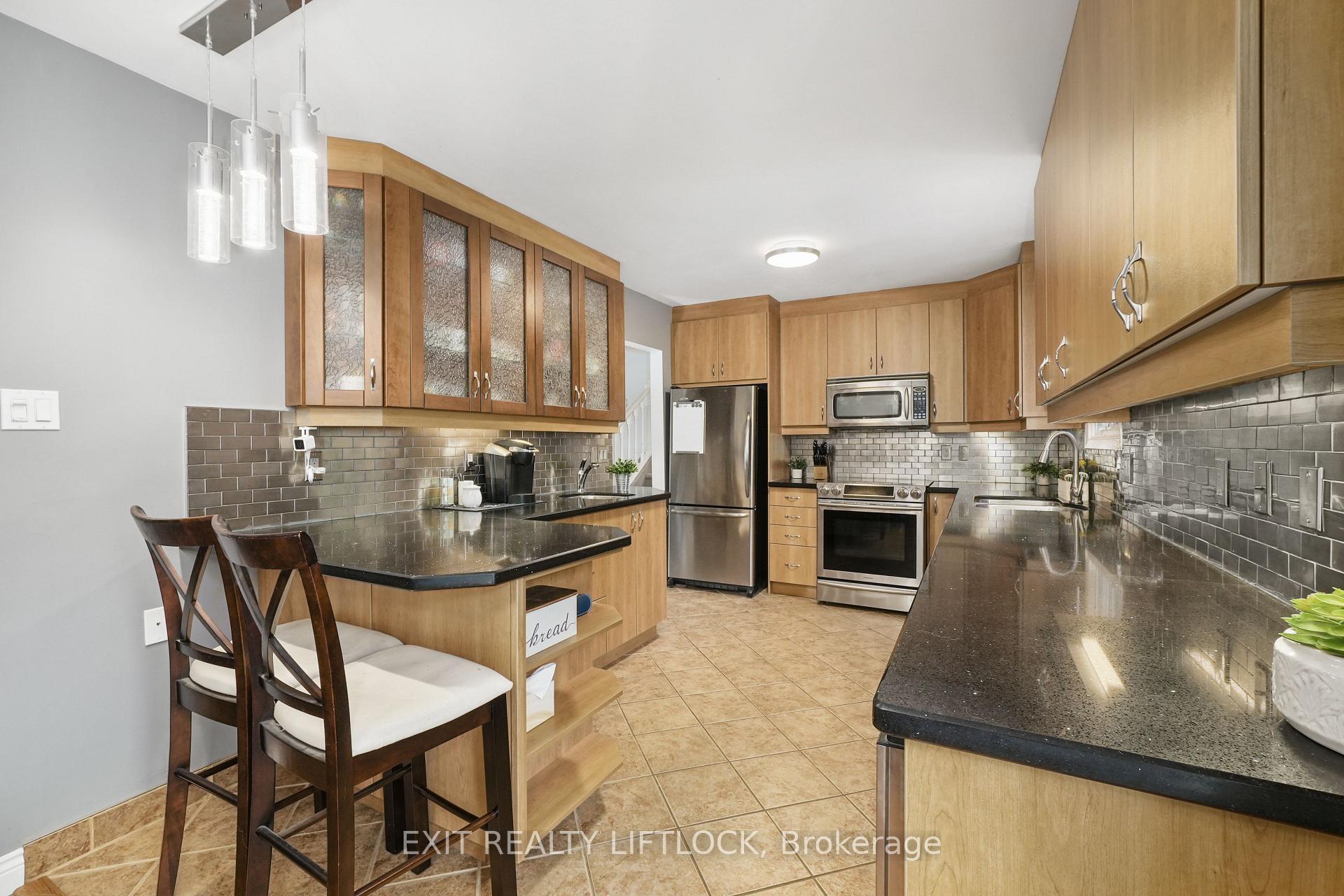 Photo 8 of 2031 Moncrief Road, Peterborough, Monaghan Ward 2 — HOMEH