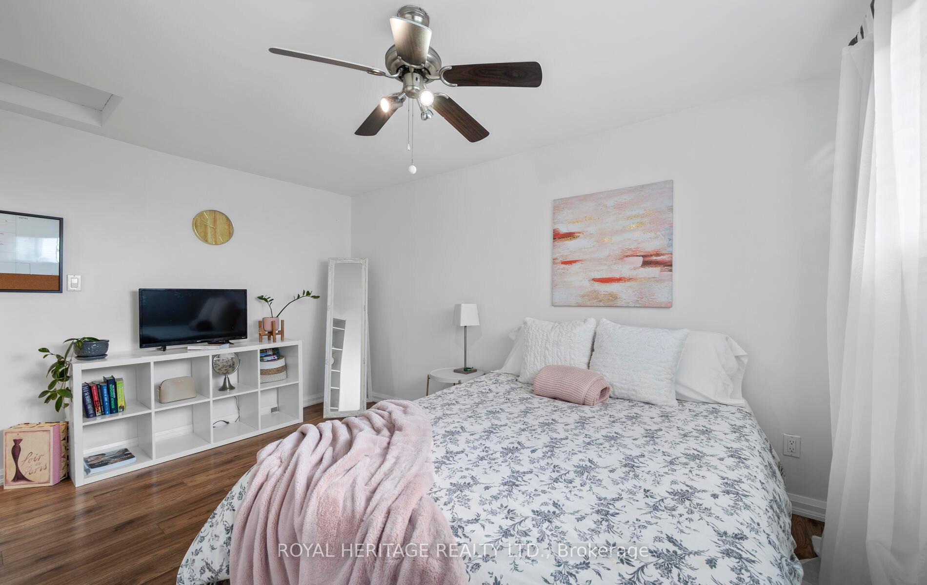 Photo 20 of 82 Springdale Crescent, Oshawa, Donevan — HOMEH