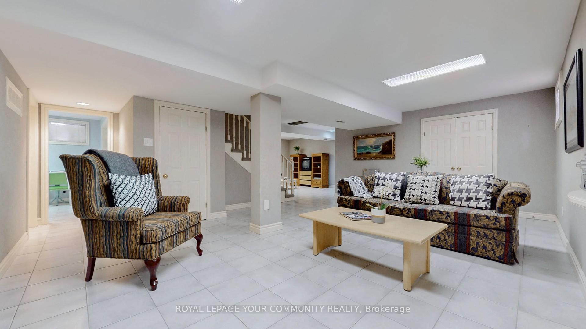 Photo 40 of 26 Dicarlo Drive, Vaughan, Maple — HOMEH