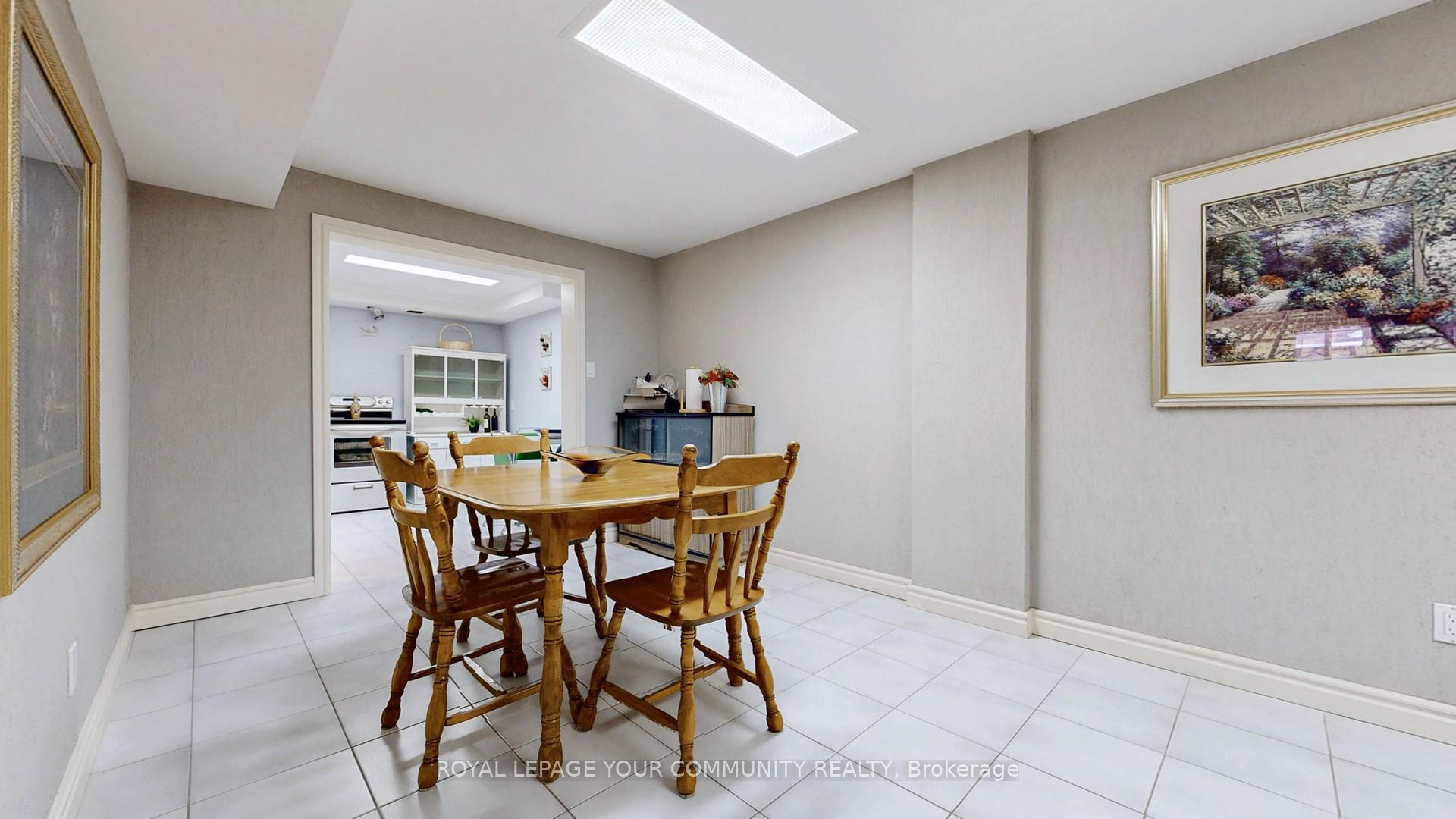 Photo 45 of 26 Dicarlo Drive, Vaughan, Maple — HOMEH