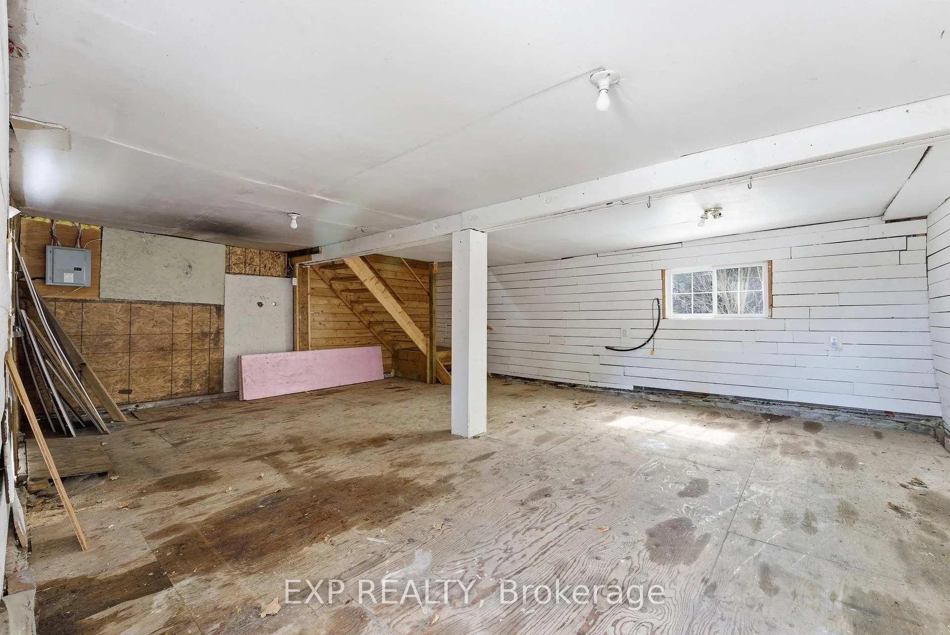 Photo 30 of 1303 County Road 64, Quinte West, Murray Ward — HOMEH