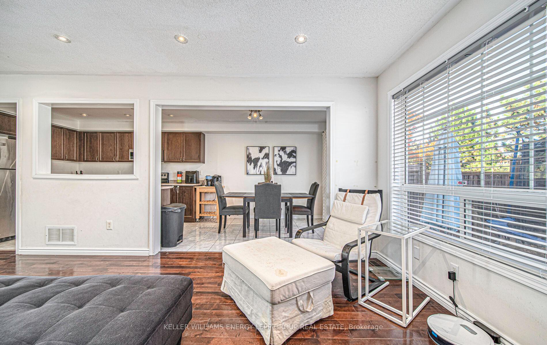 Photo 14 of 33 Latchford Way, Whitby, Pringle Creek — HOMEH