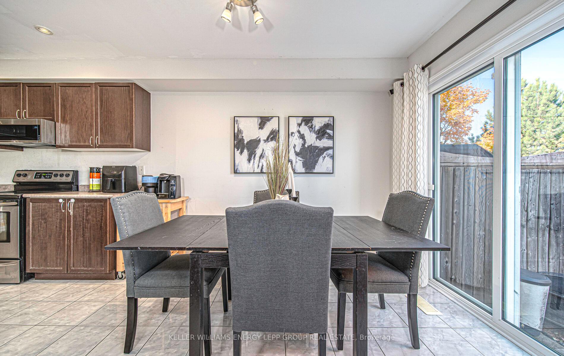 Photo 16 of 33 Latchford Way, Whitby, Pringle Creek — HOMEH
