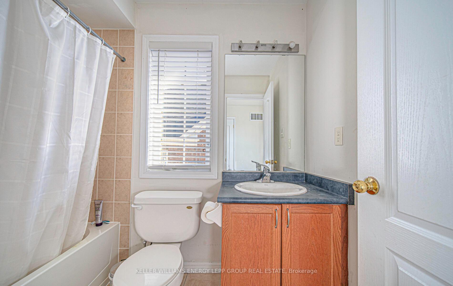 Photo 23 of 33 Latchford Way, Whitby, Pringle Creek — HOMEH