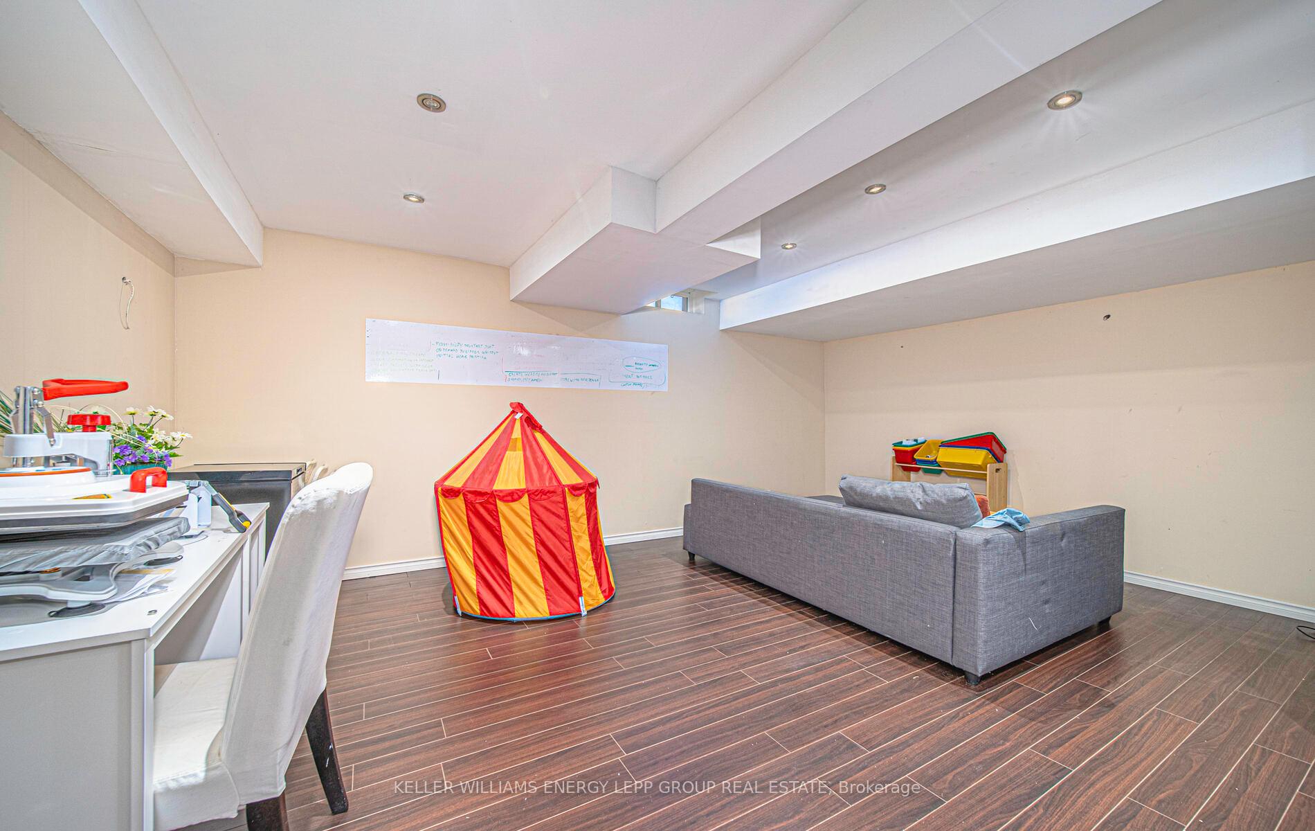 Photo 29 of 33 Latchford Way, Whitby, Pringle Creek — HOMEH